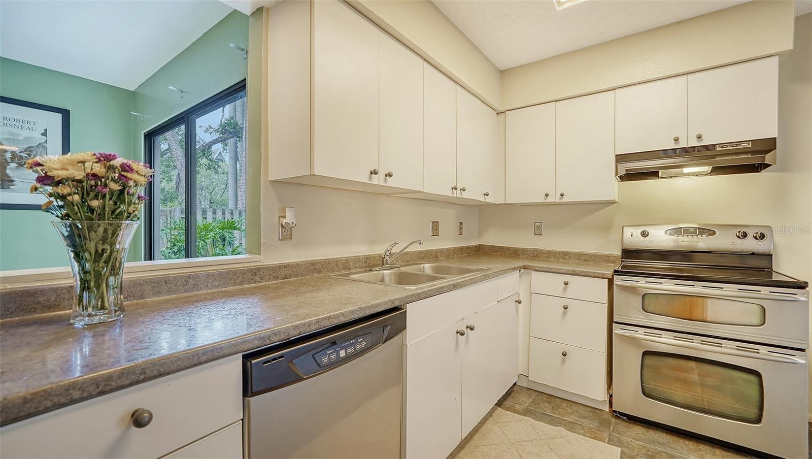 2204 BAHIA VISTA ST #D3