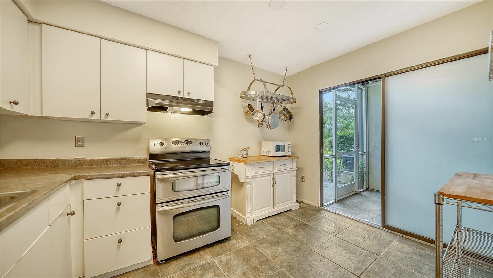 2204 BAHIA VISTA ST #D3