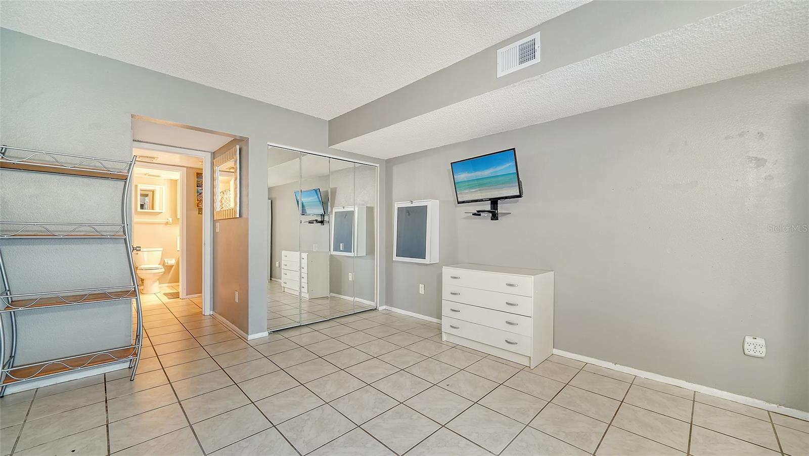 2204 BAHIA VISTA ST #D3