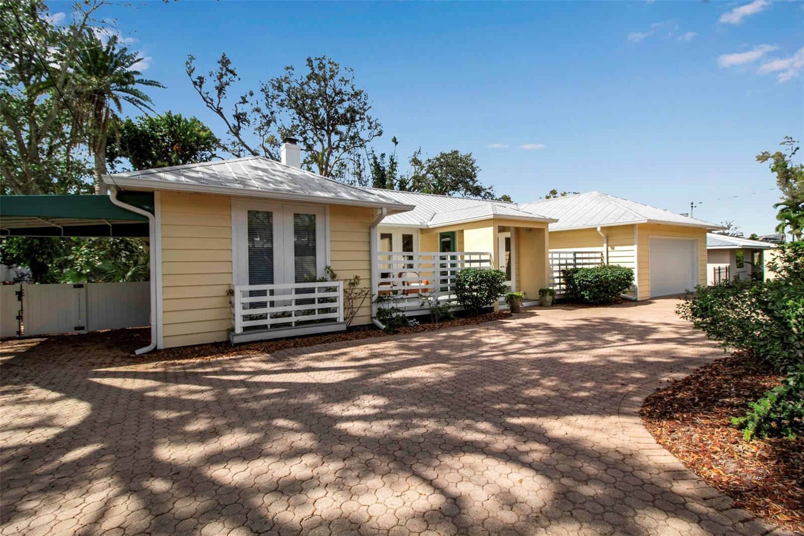 980 S ORANGE AVE