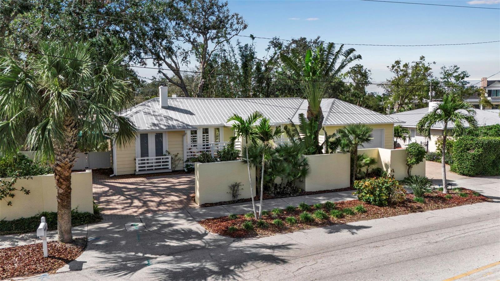 980 S ORANGE AVE