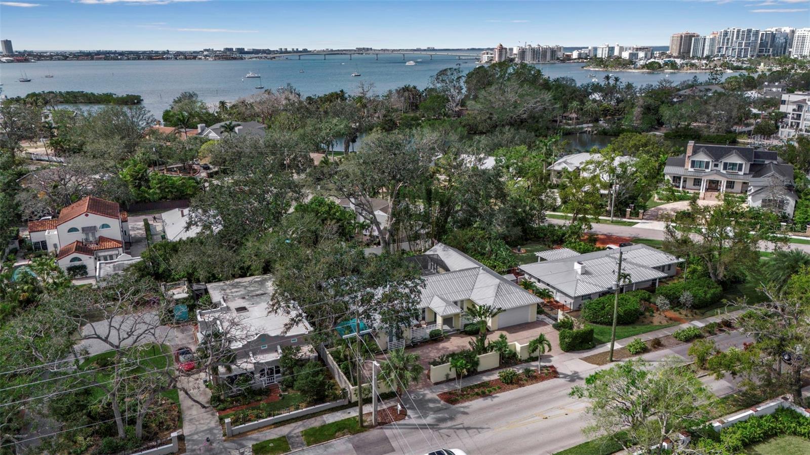 980 S ORANGE AVE