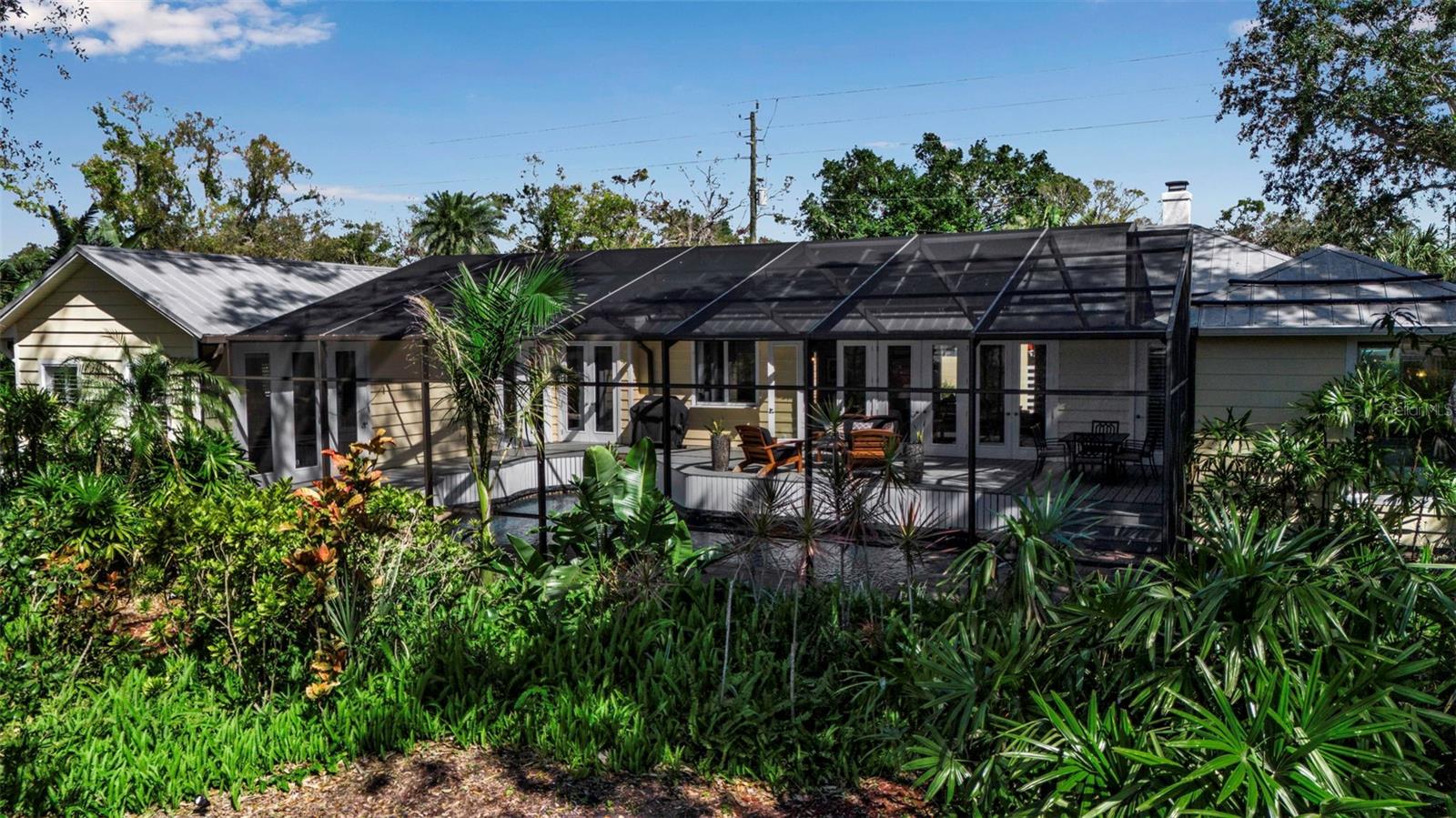 980 S ORANGE AVE