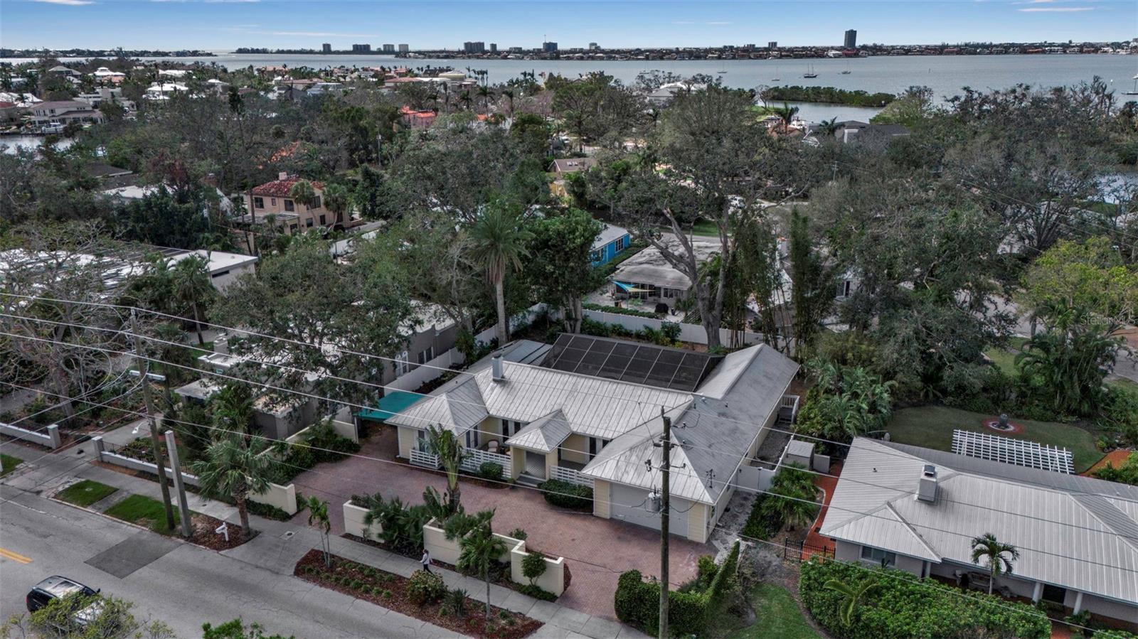 980 S ORANGE AVE