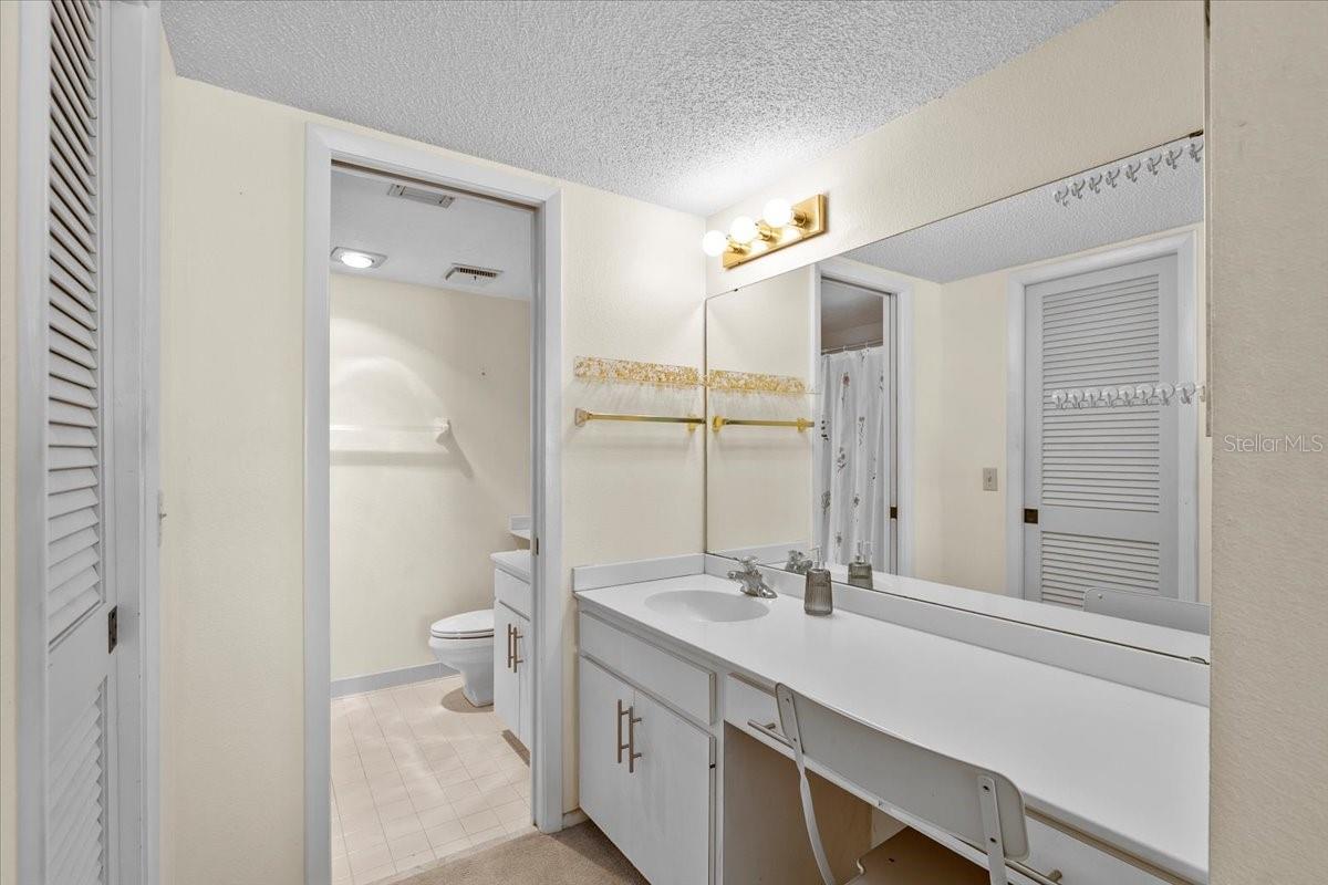 8701 MIDNIGHT PASS RD #206A