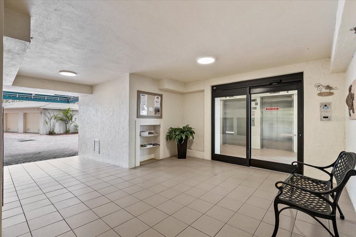 8701 MIDNIGHT PASS RD #206A