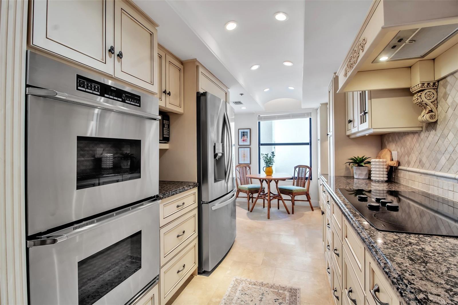 5740 MIDNIGHT PASS RD #405