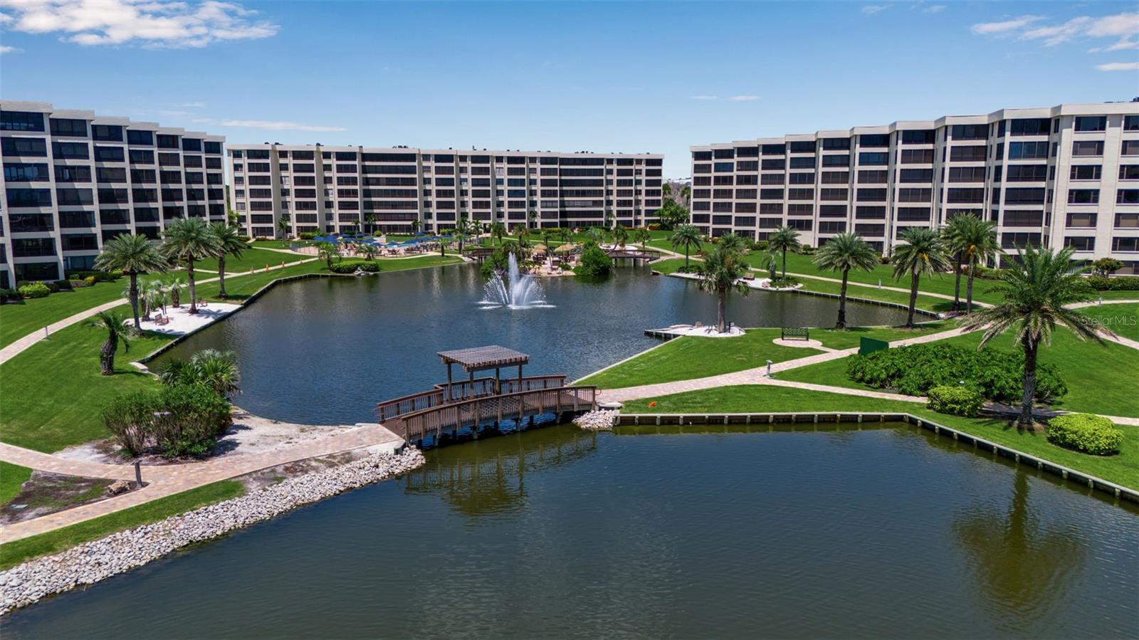 5740 MIDNIGHT PASS RD #405