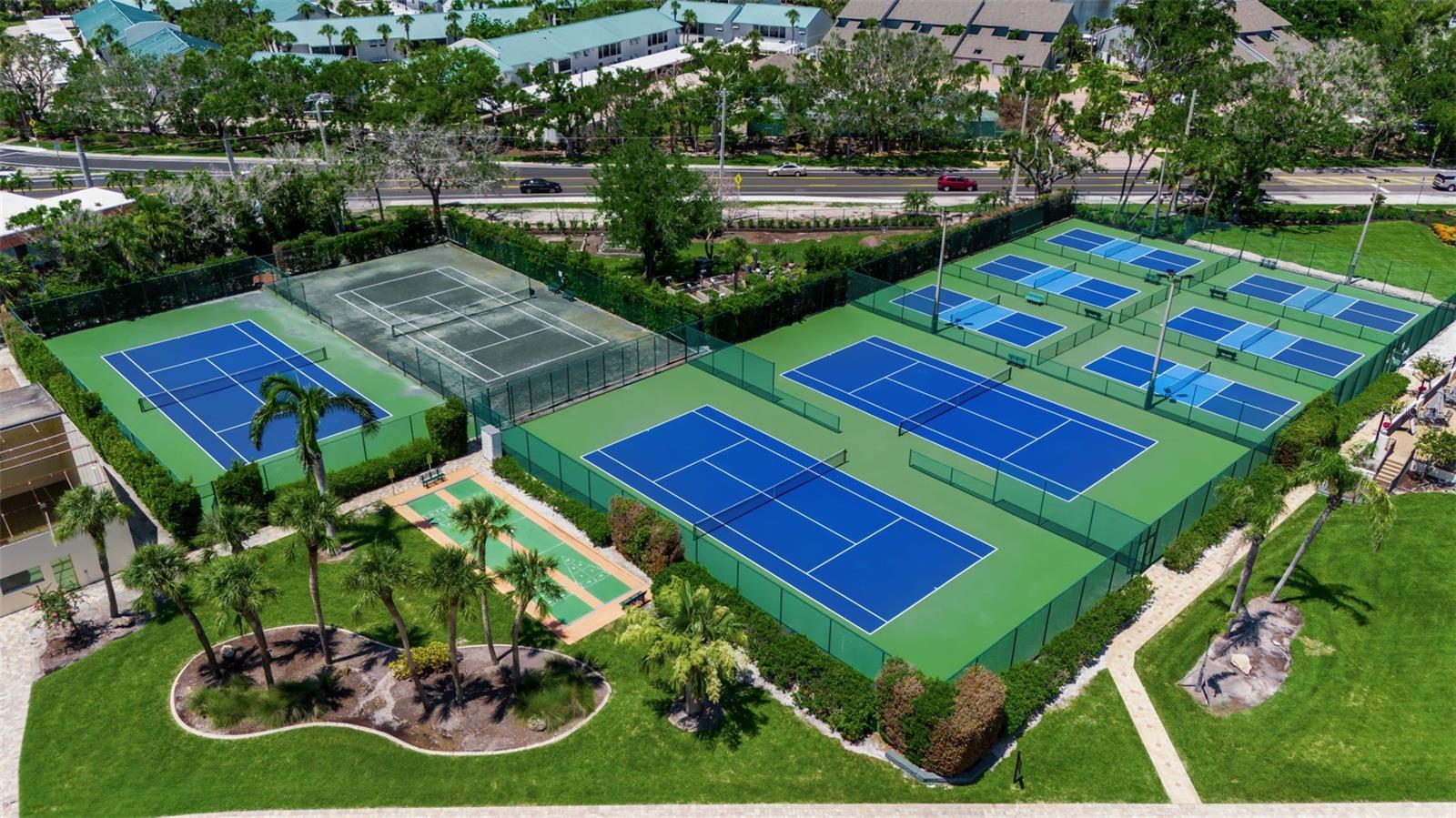 5740 MIDNIGHT PASS RD #405