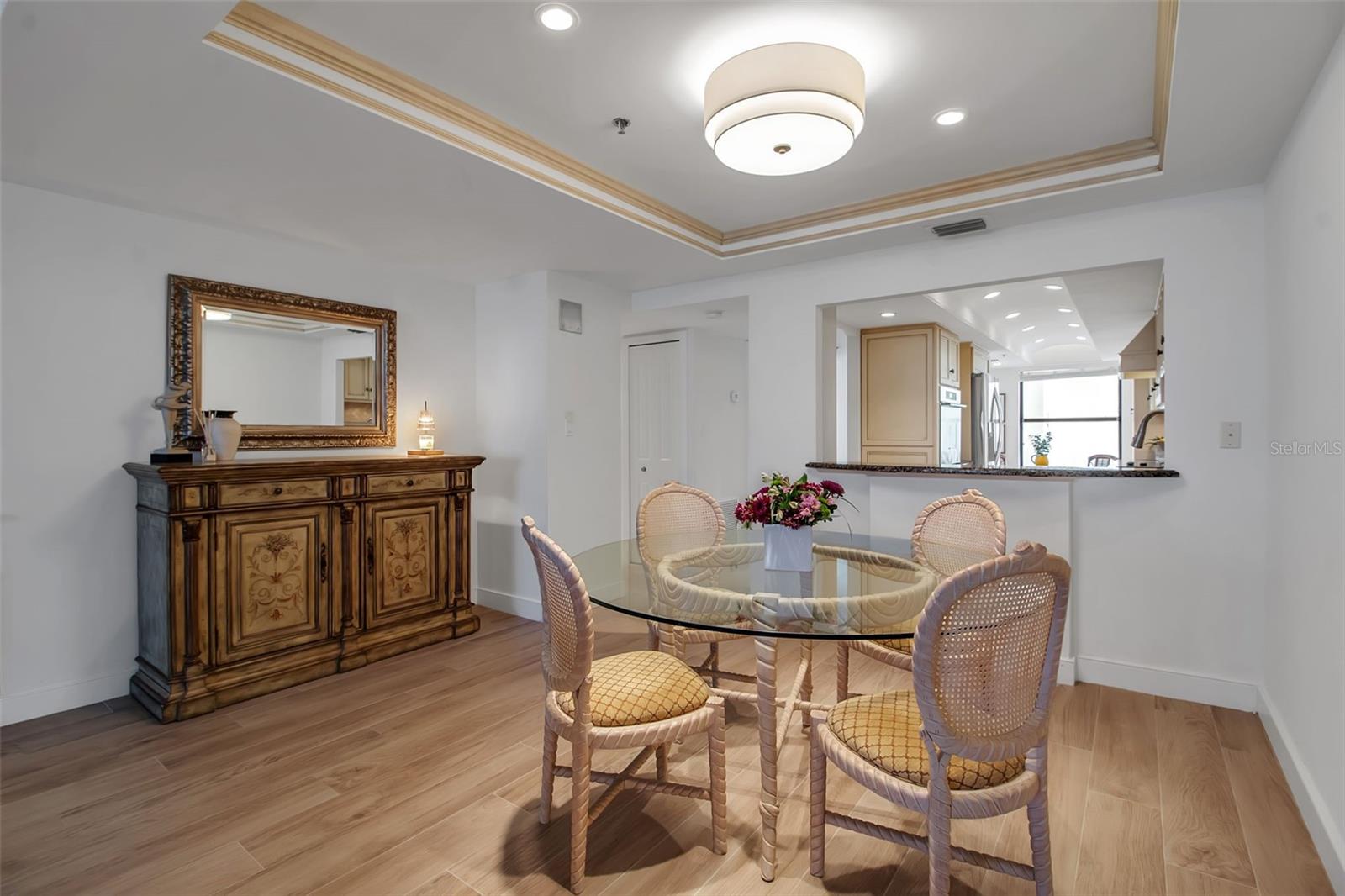 5740 MIDNIGHT PASS RD #405