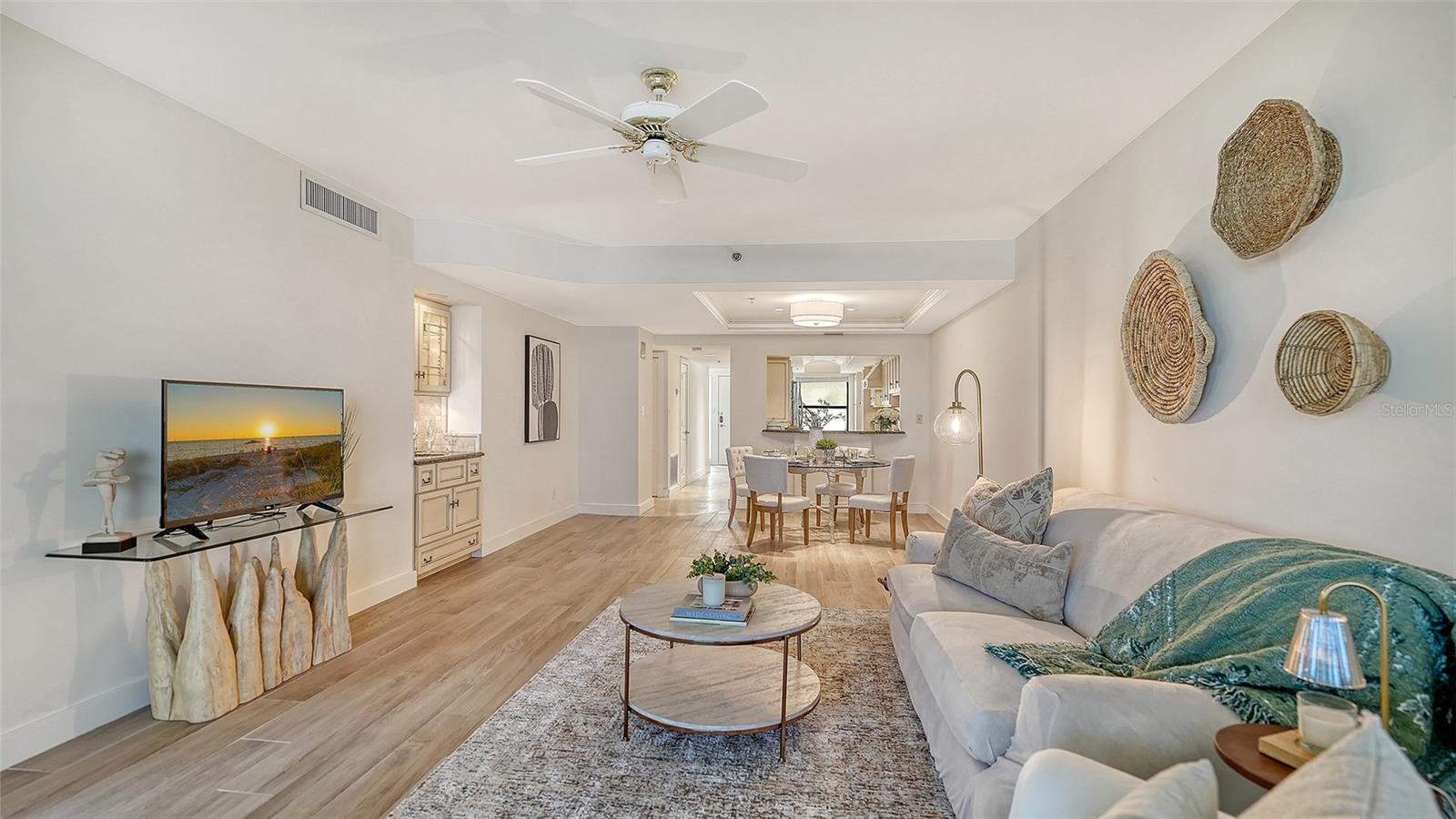 5740 MIDNIGHT PASS RD #405