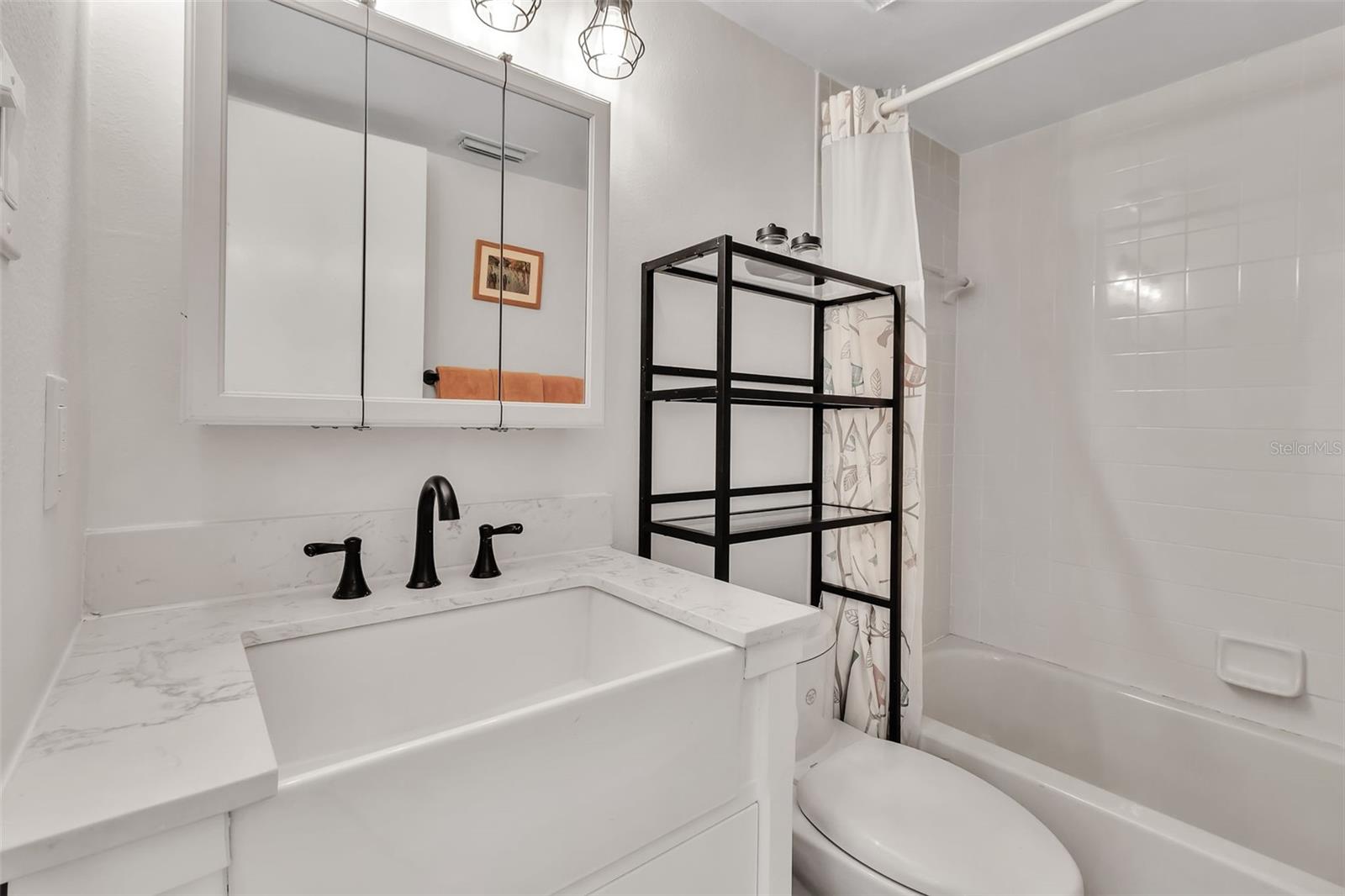 5224 LAKE VILLAGE DR #67