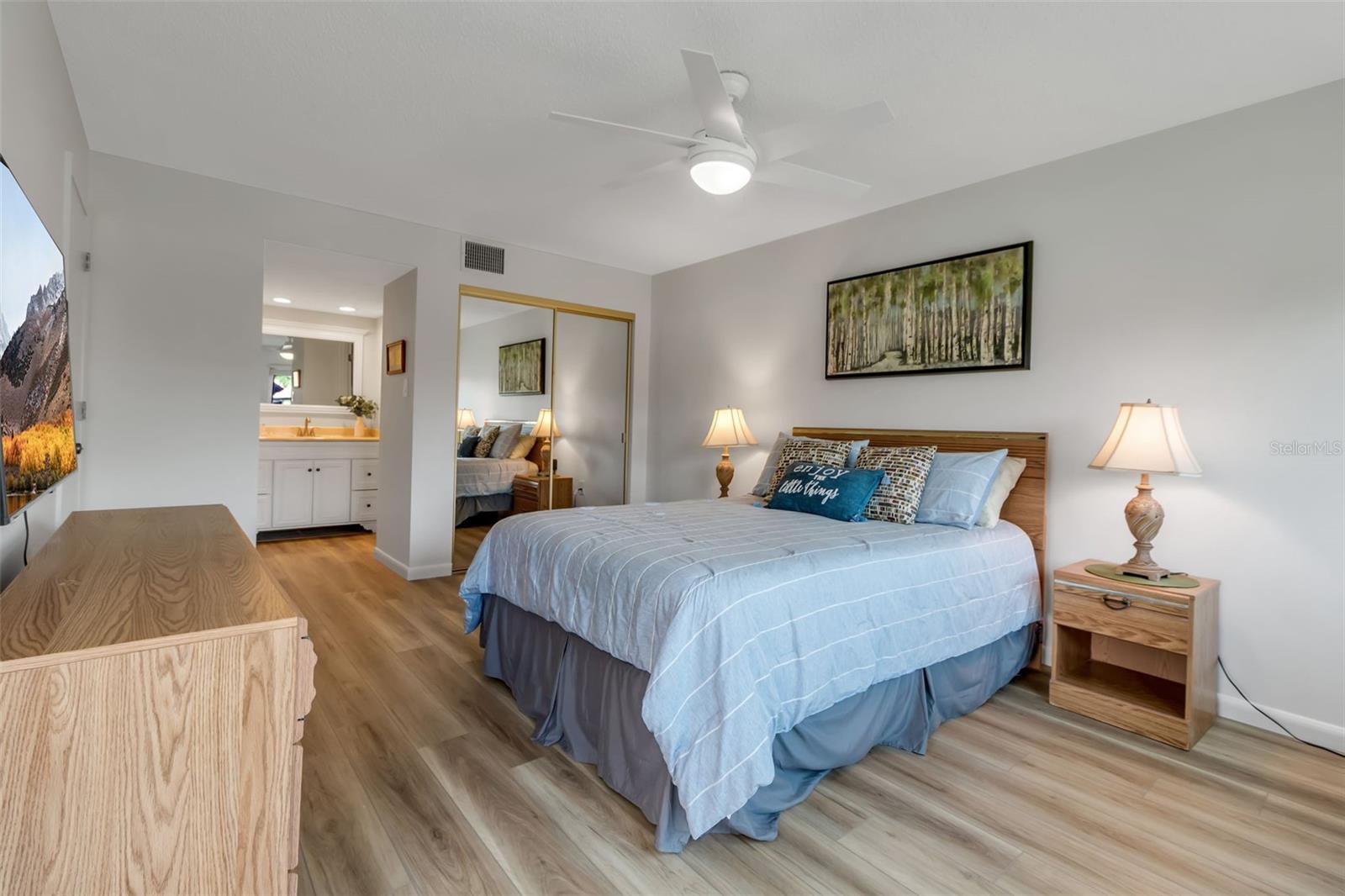 5224 LAKE VILLAGE DR #67