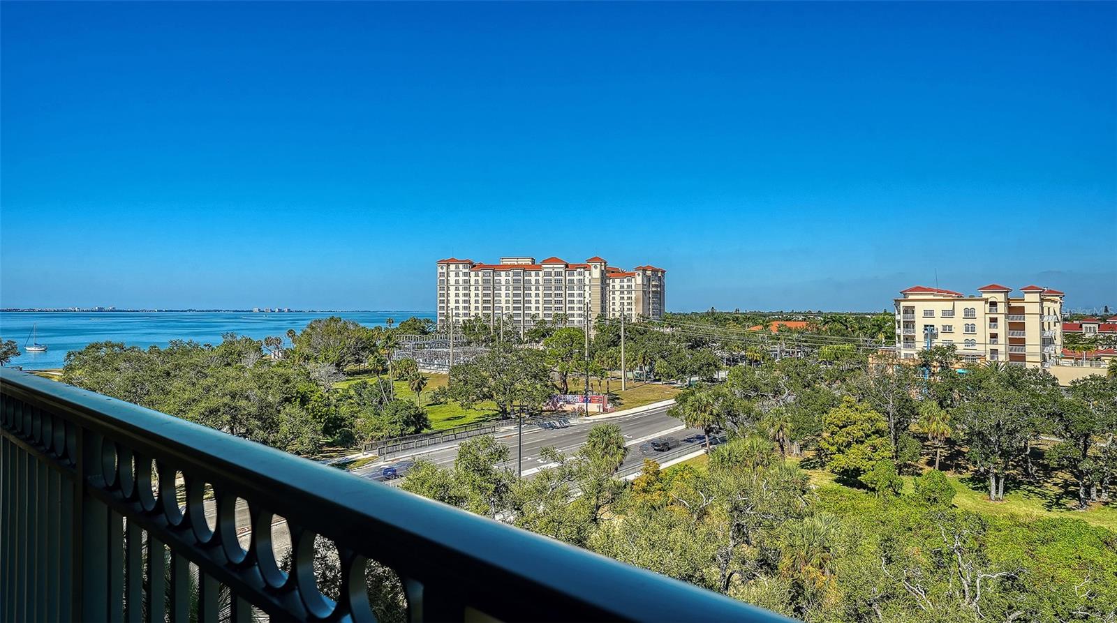 1064 N TAMIAMI TRL #1625