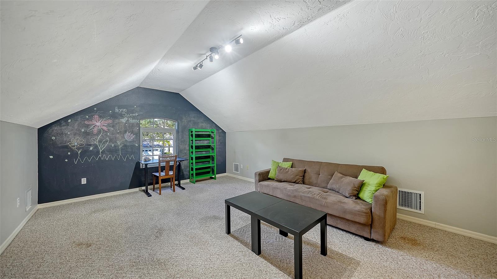 9506 ROYAL CALCUTTA PL