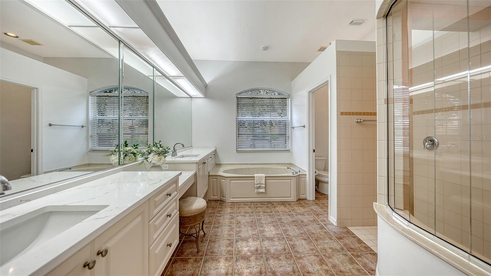 9506 ROYAL CALCUTTA PL