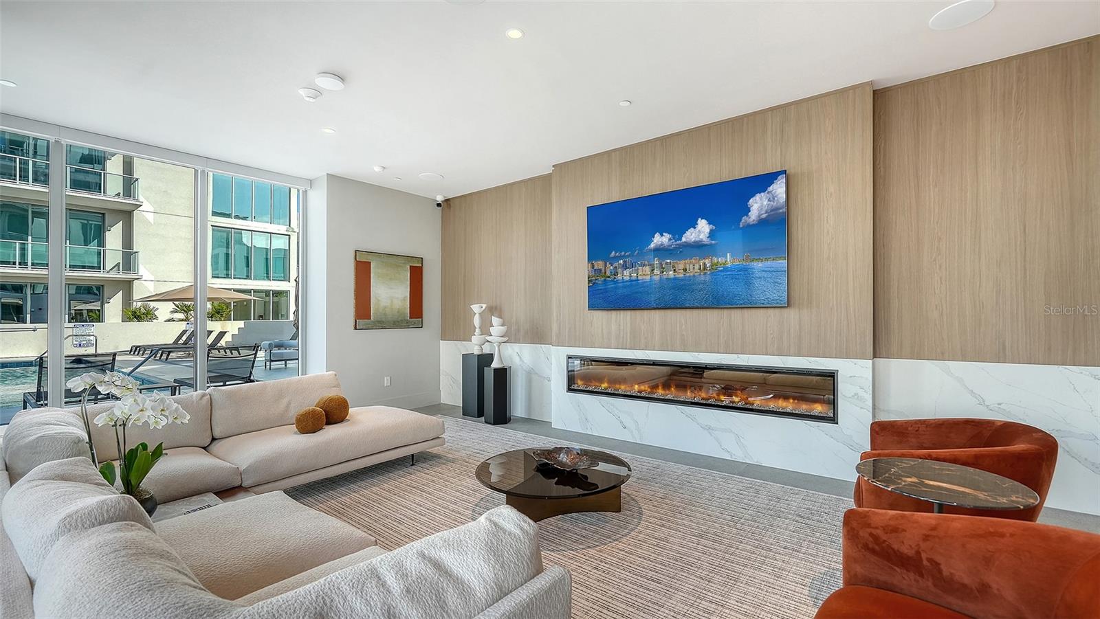 223 GOLDEN GATE PT #302