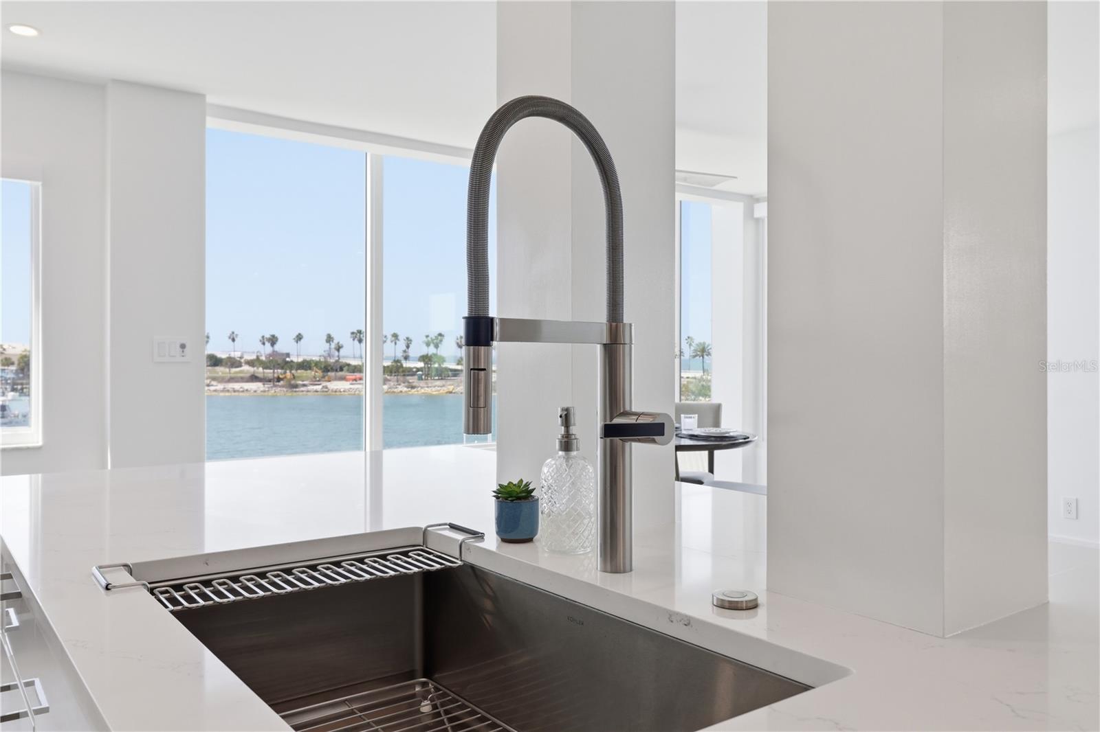 226 GOLDEN GATE PT #34