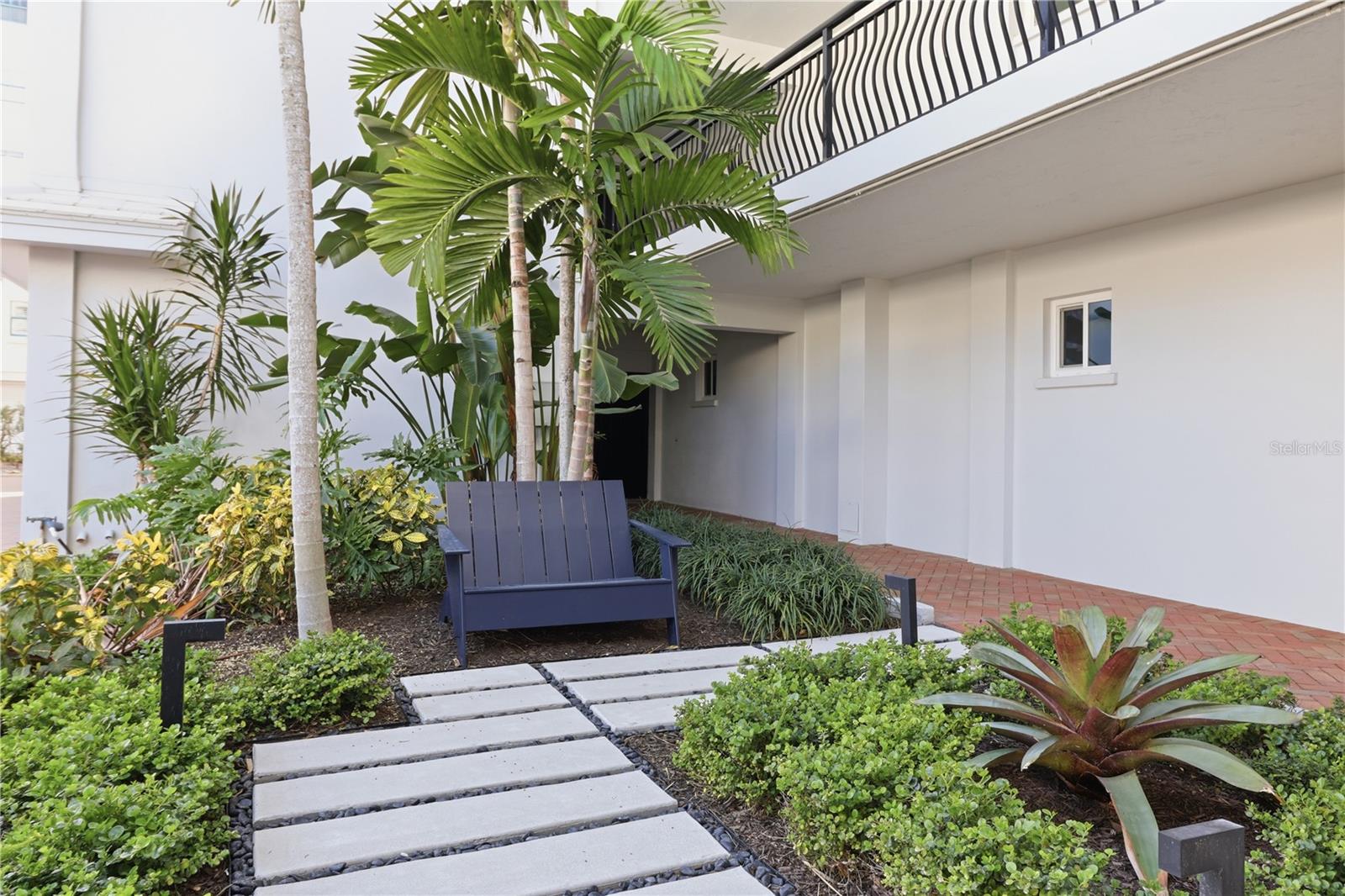 226 GOLDEN GATE PT #34