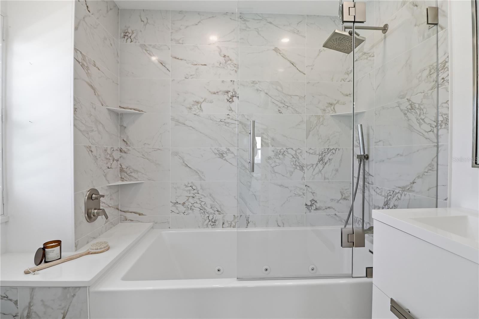 226 GOLDEN GATE PT #34