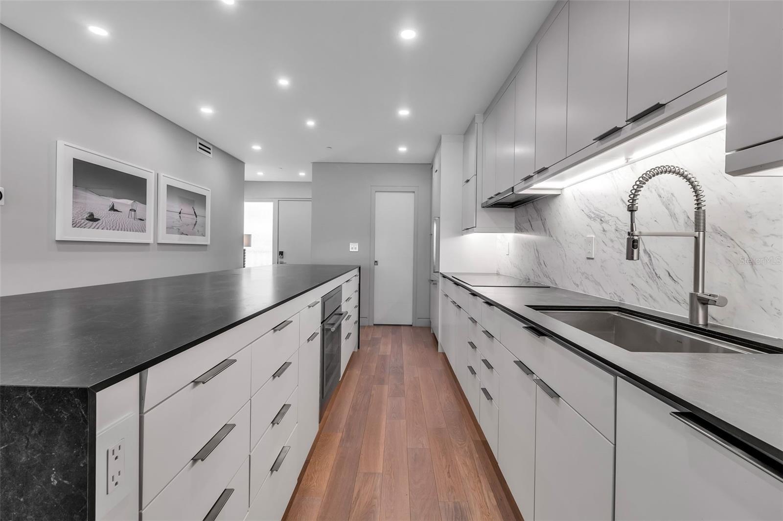 5740 MIDNIGHT PASS RD #403