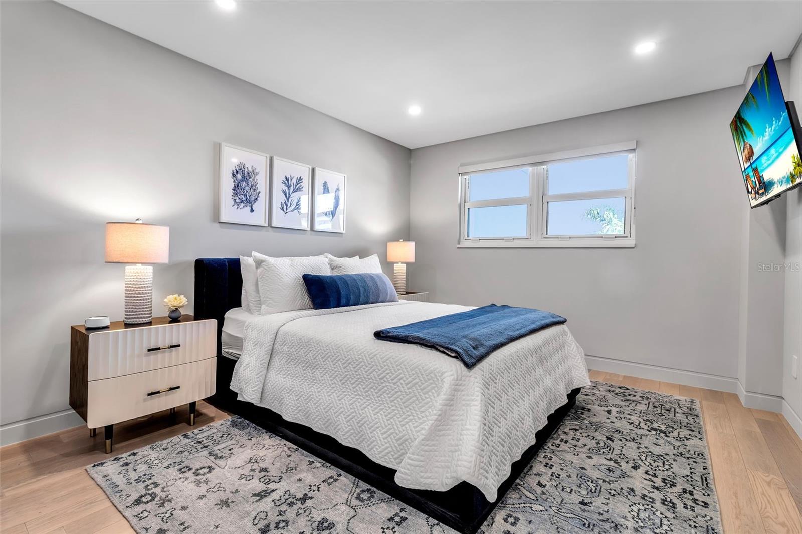 5740 MIDNIGHT PASS RD #403