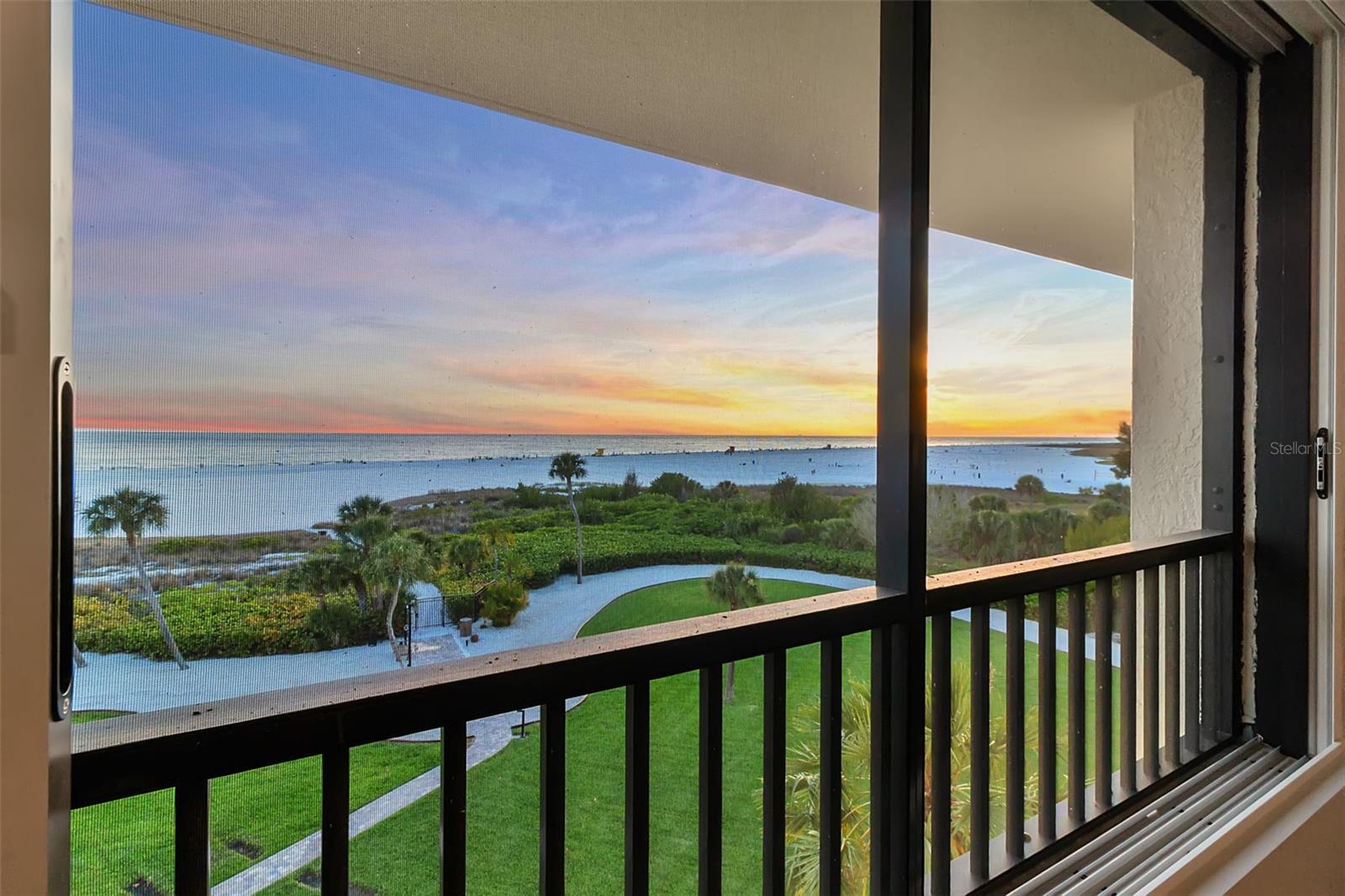 5740 MIDNIGHT PASS RD #403