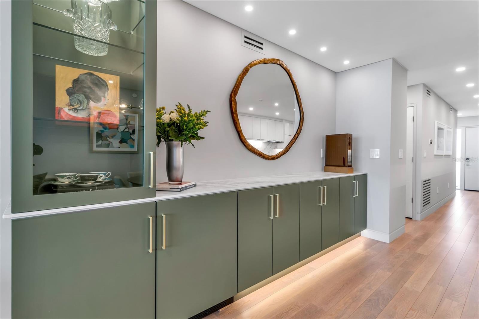 5740 MIDNIGHT PASS RD #403