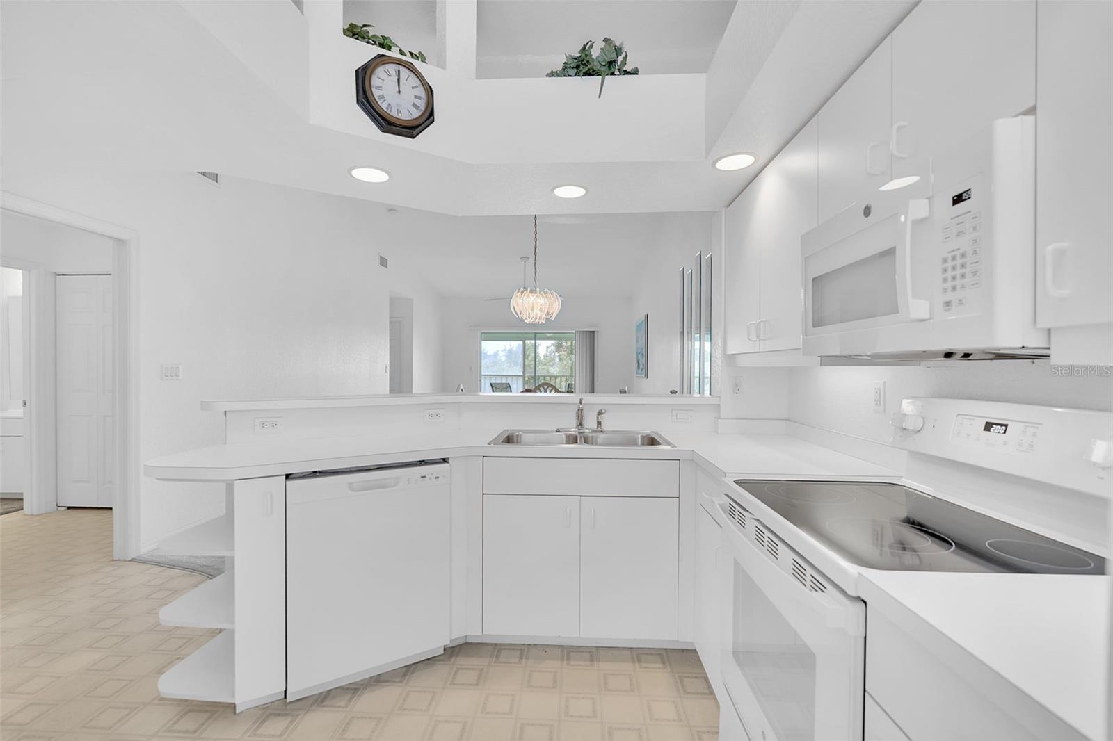 5725 GREENWOOD AVE #4201
