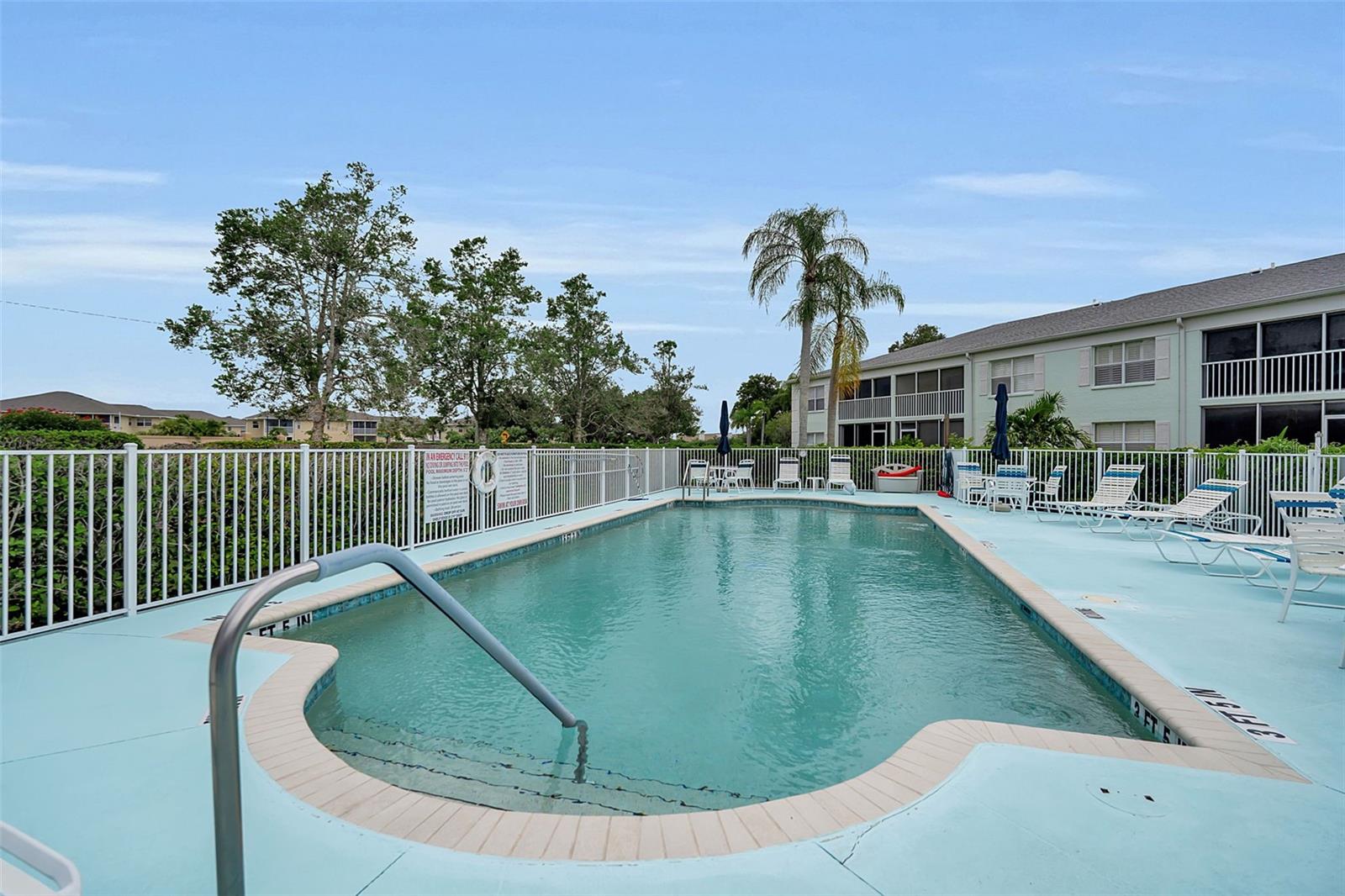 5725 GREENWOOD AVE #4201