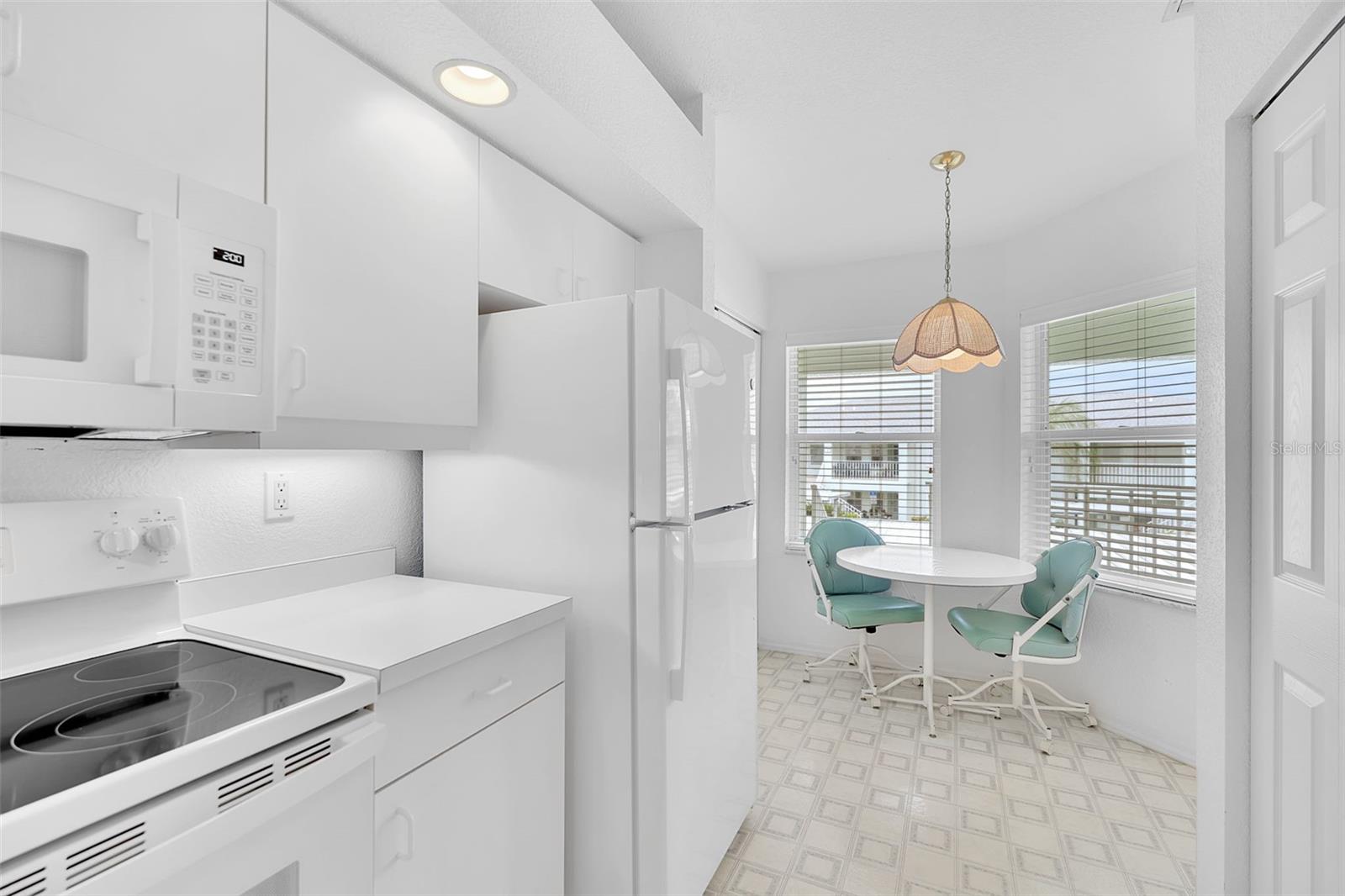 5725 GREENWOOD AVE #4201
