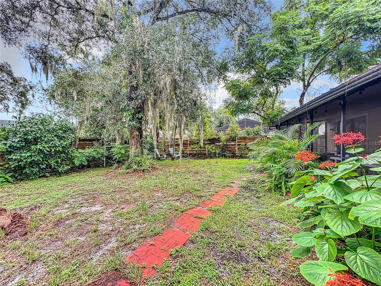 5001 80TH AVENUE CIR E