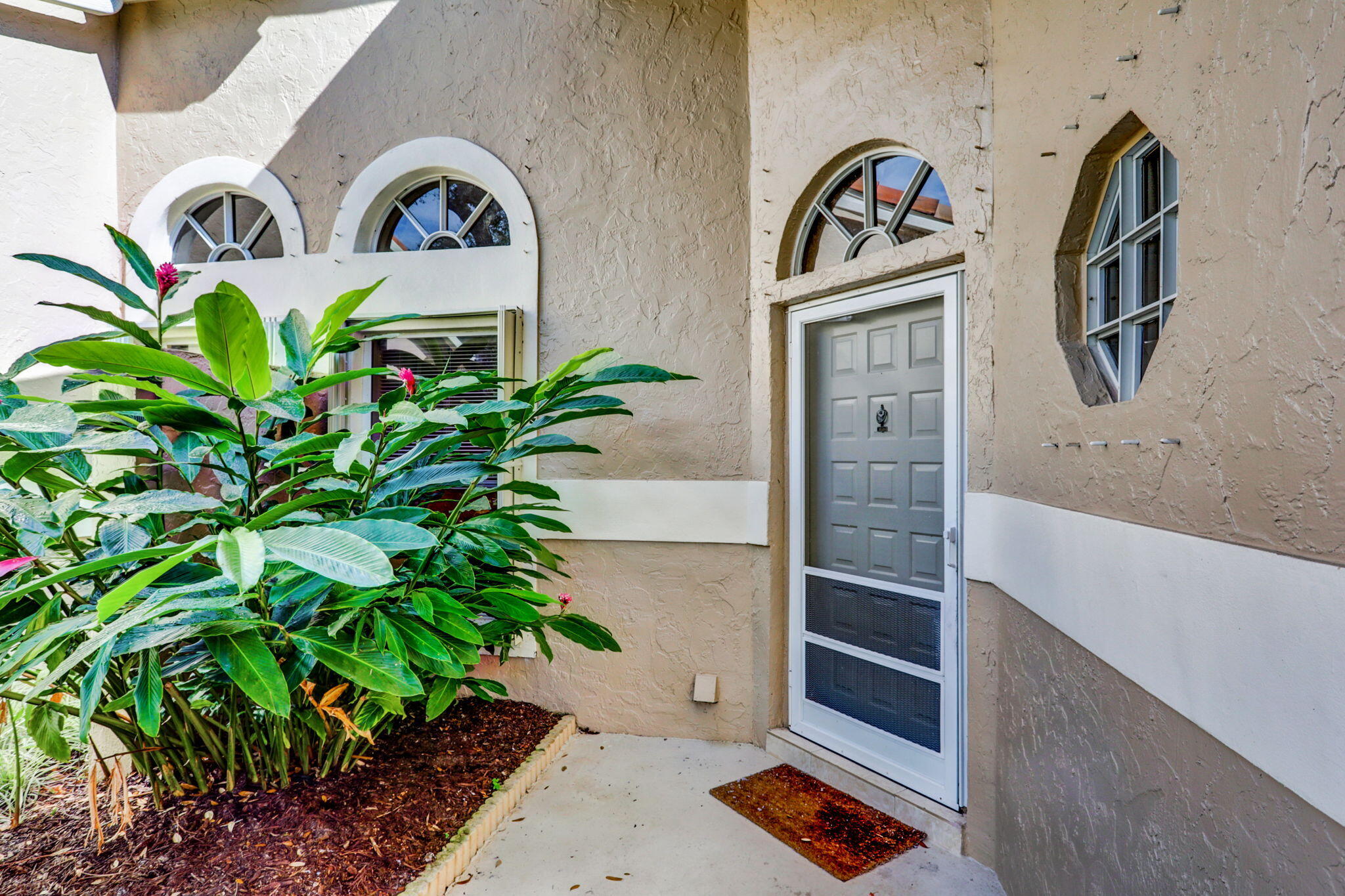 1602 ROSEWOOD Way