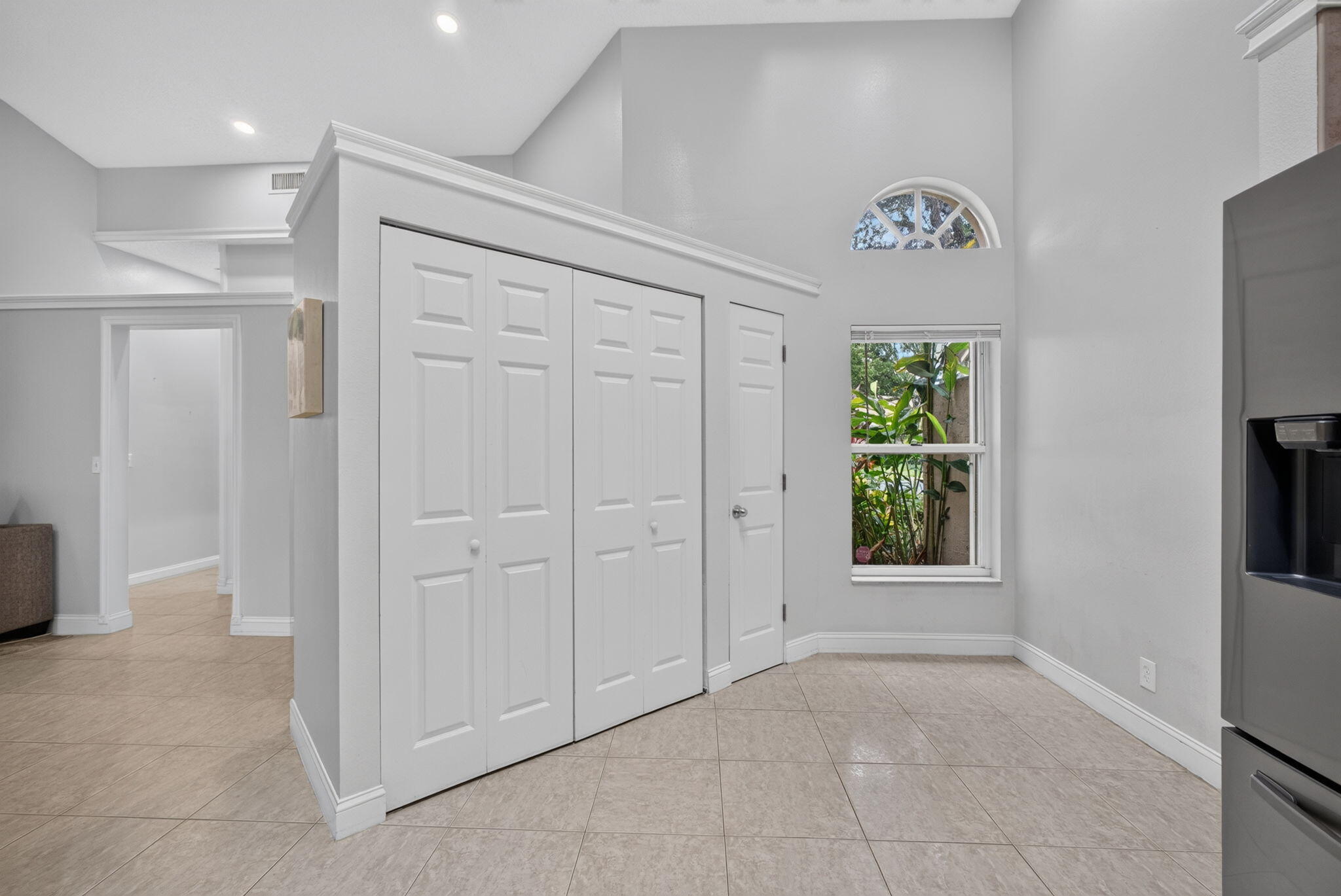 1602 ROSEWOOD Way