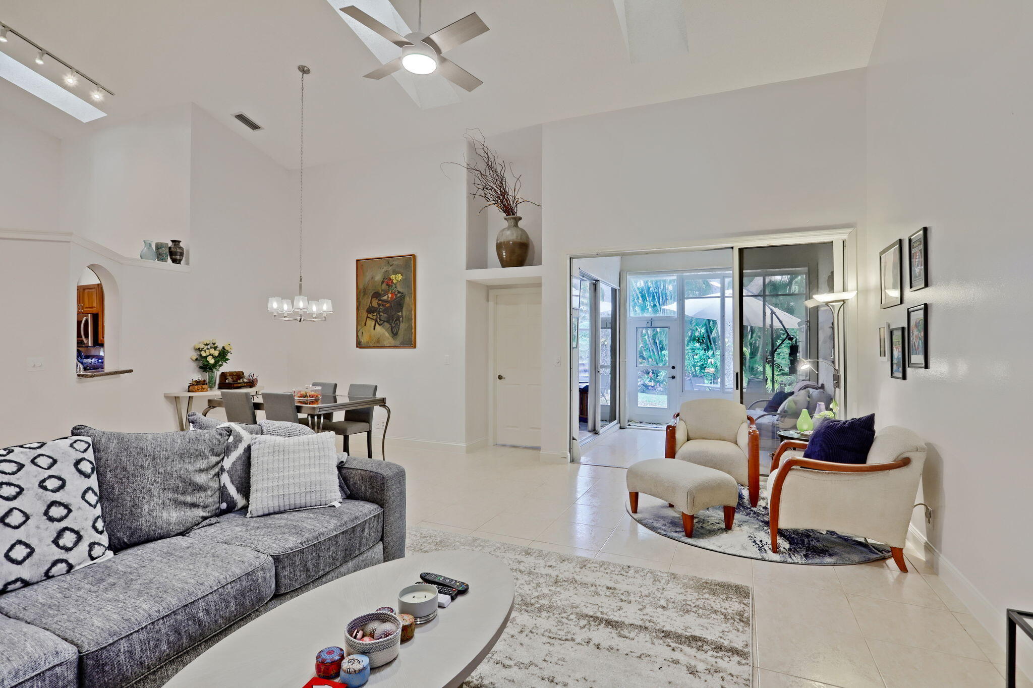 1602 ROSEWOOD Way