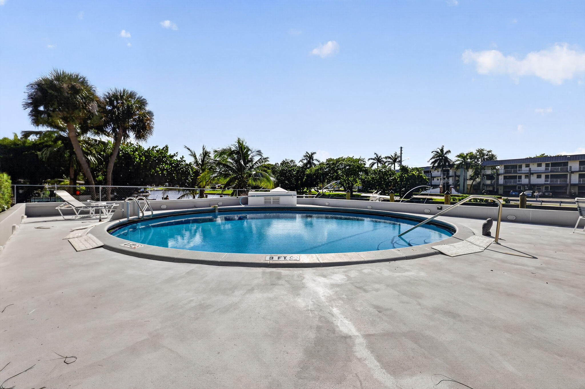 467 GOLDEN ISLES Drive 107
