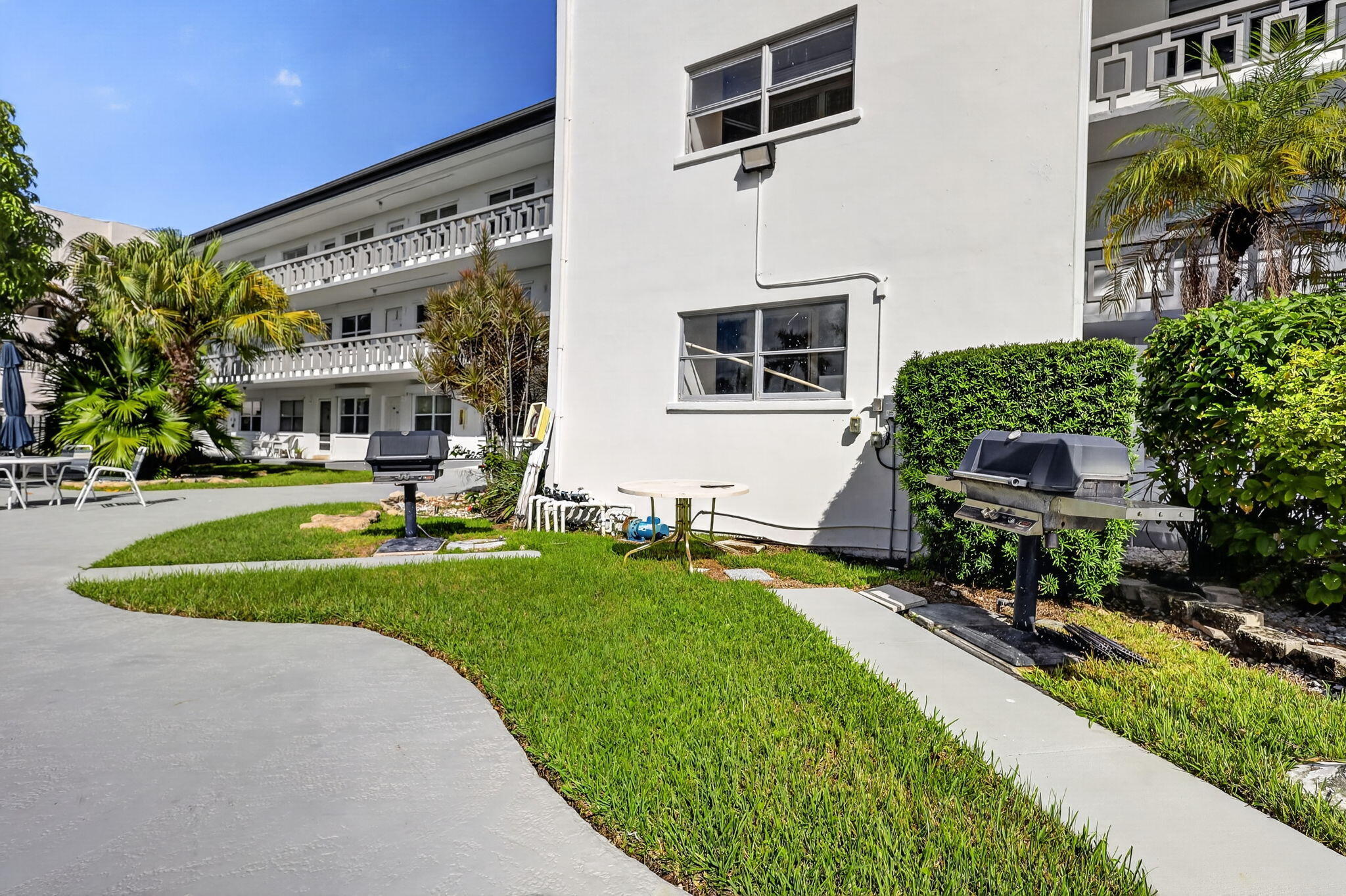 467 GOLDEN ISLES Drive 107