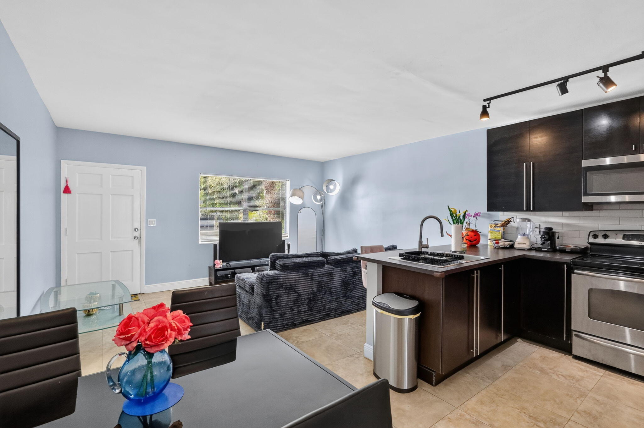467 GOLDEN ISLES Drive 107