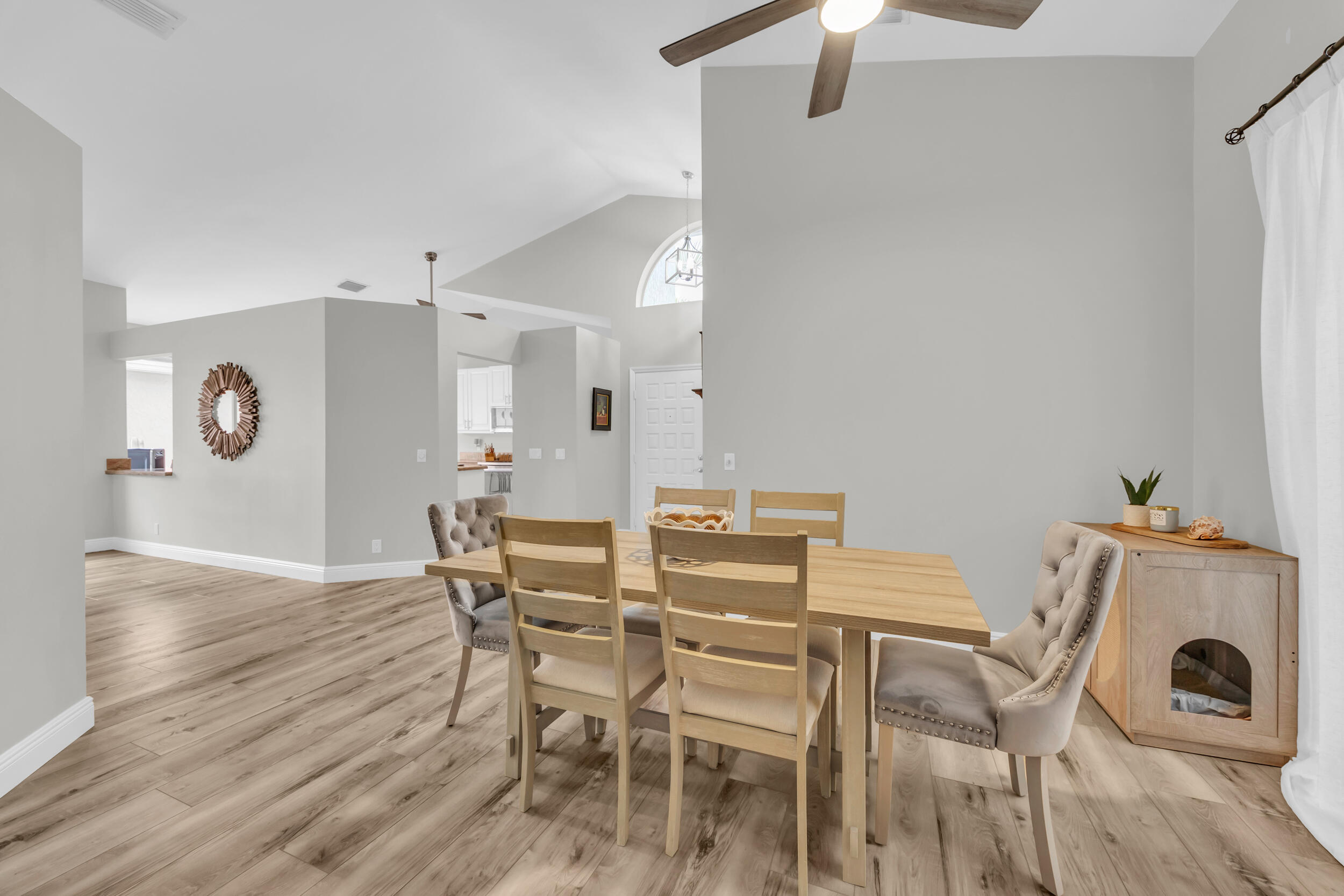 13862 Palm Grove Place