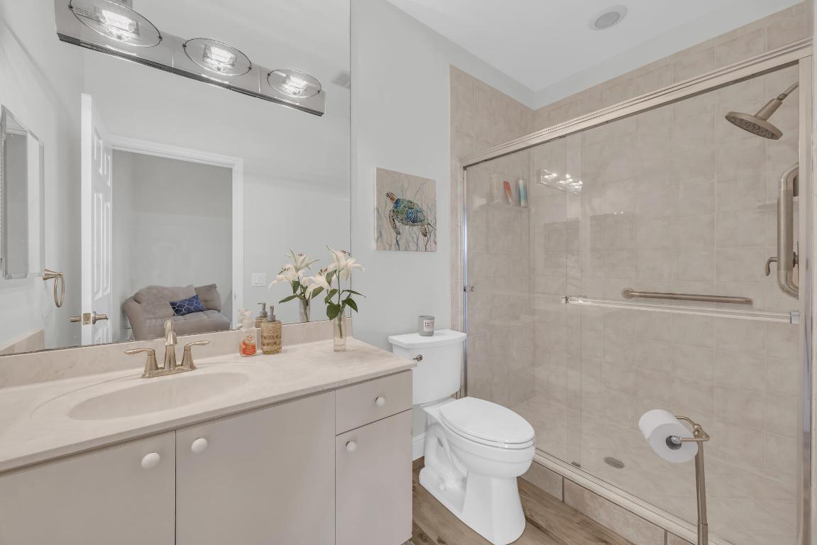 13862 Palm Grove Place