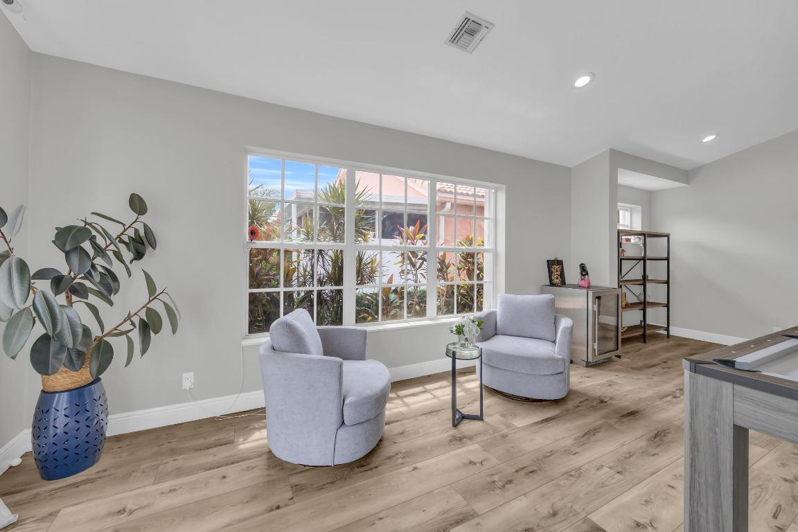 13862 Palm Grove Place