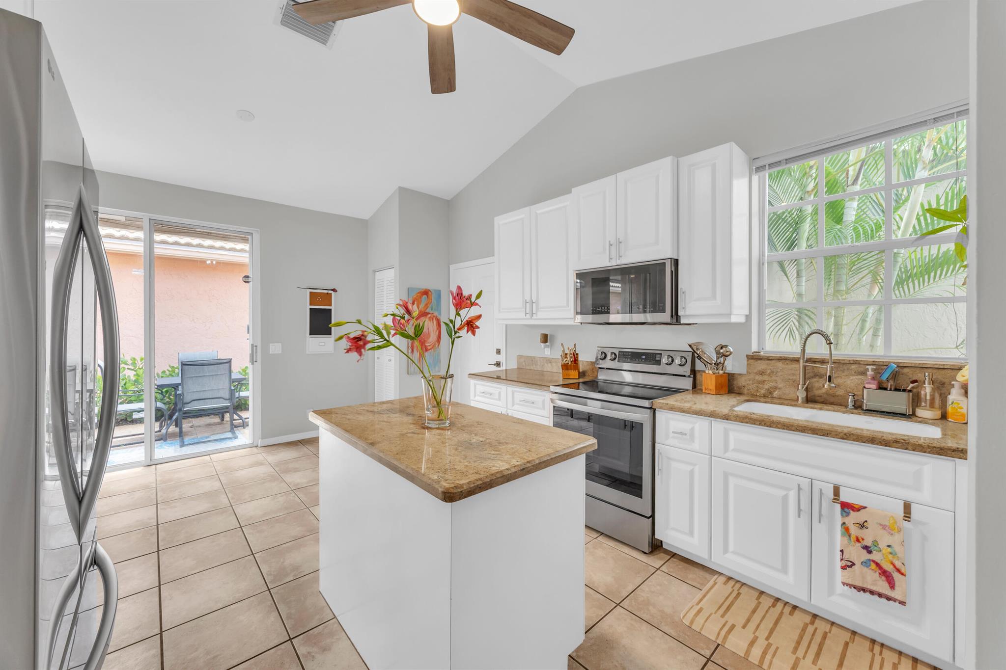 13862 Palm Grove Place