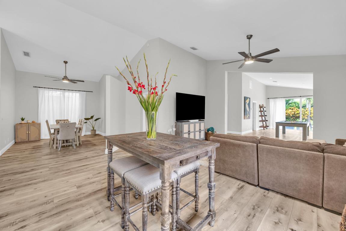 13862 Palm Grove Place