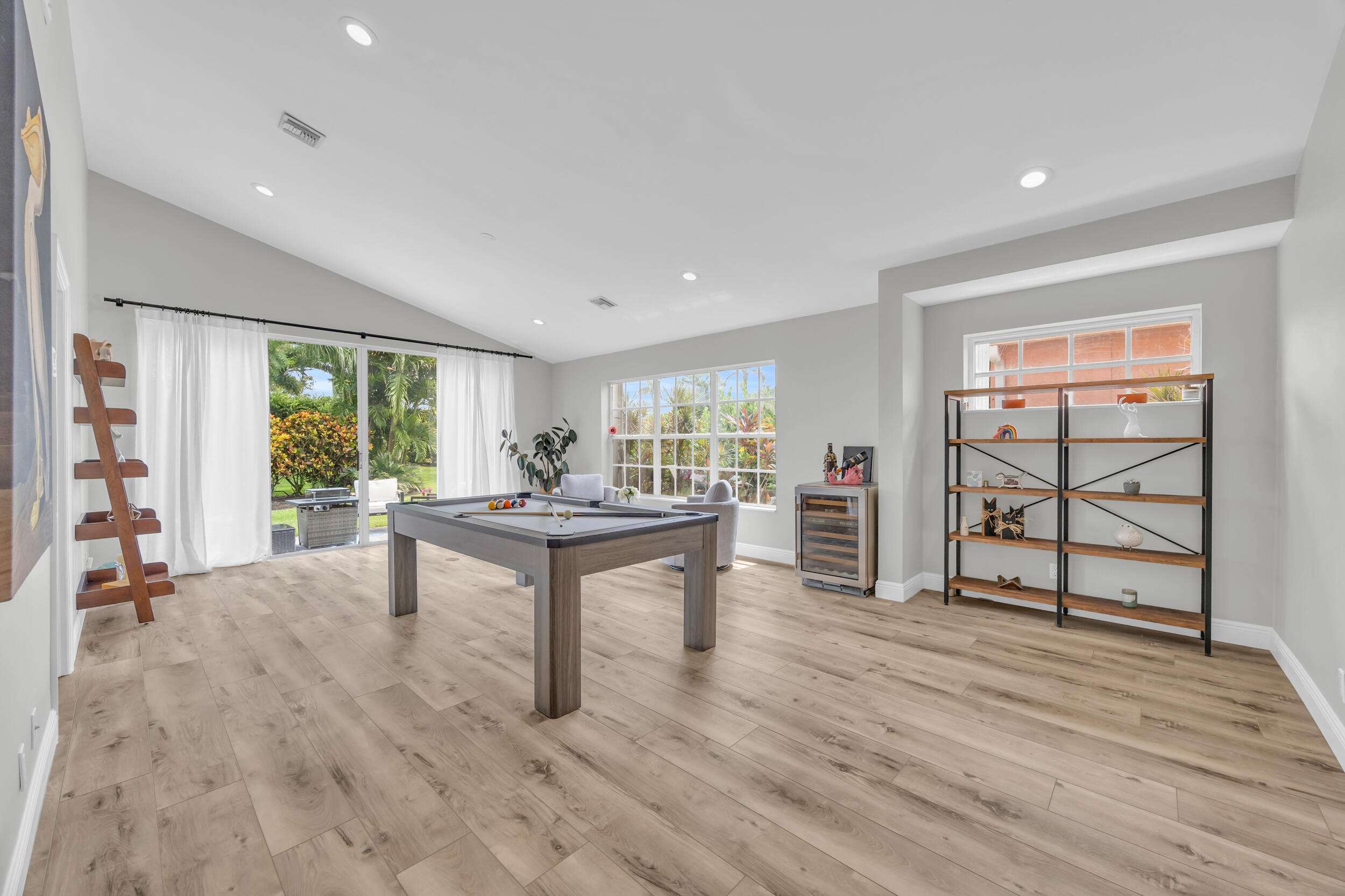 13862 Palm Grove Place