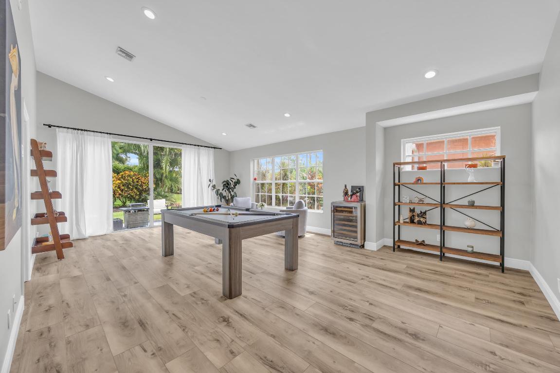 13862 Palm Grove Place