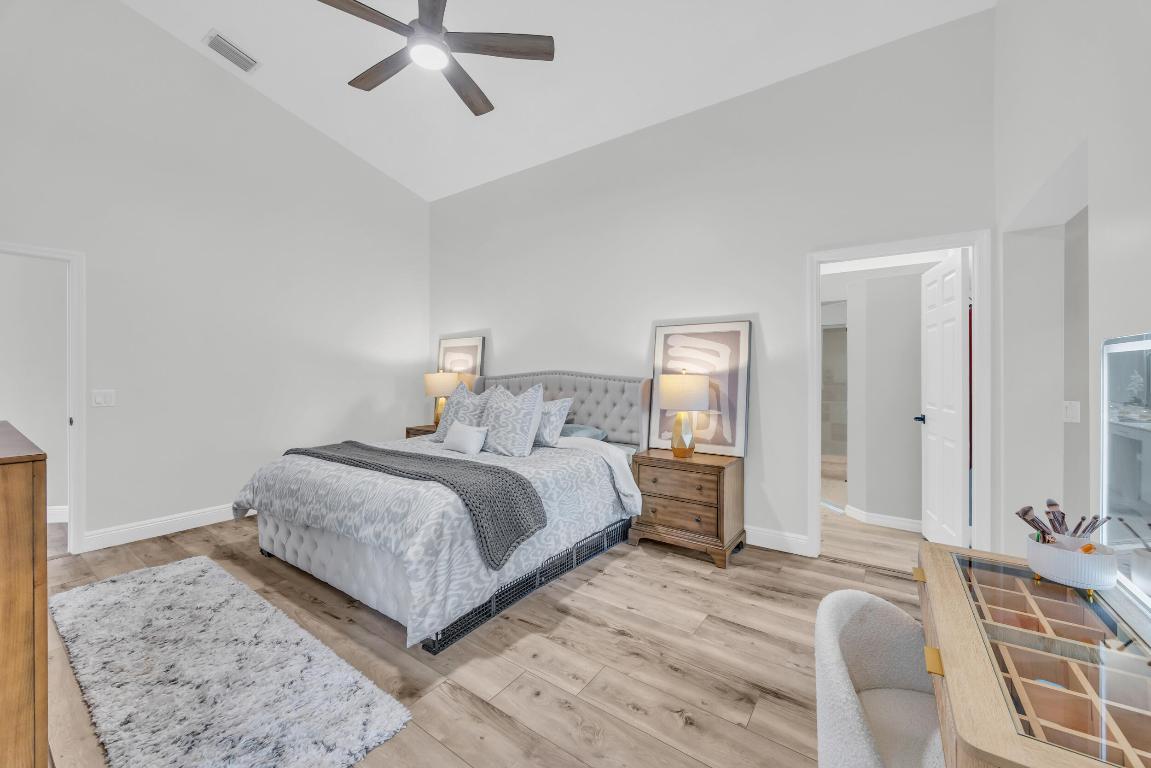 13862 Palm Grove Place