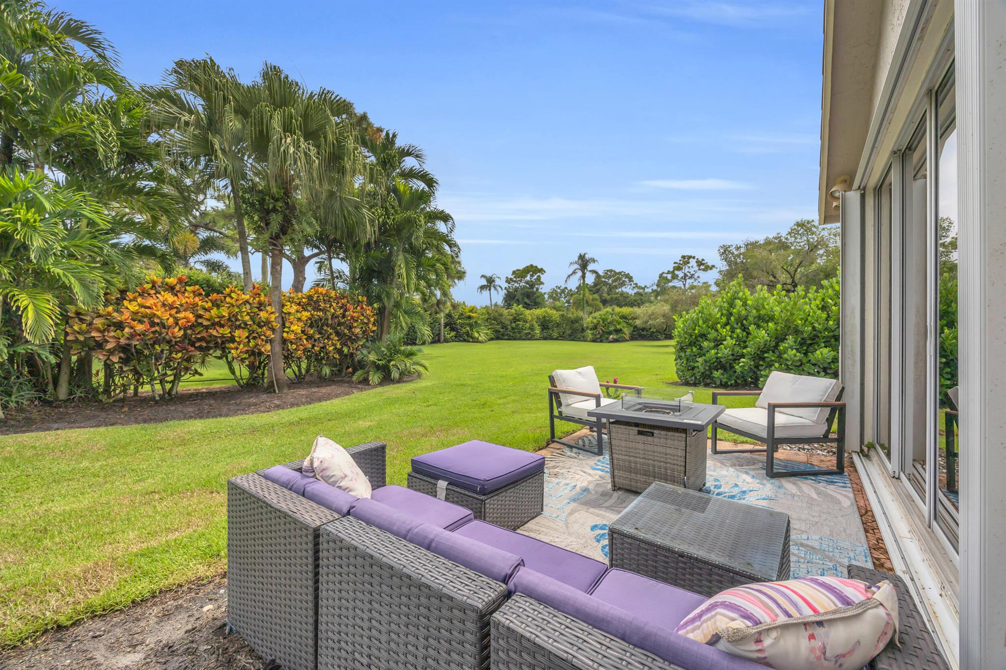 13862 Palm Grove Place