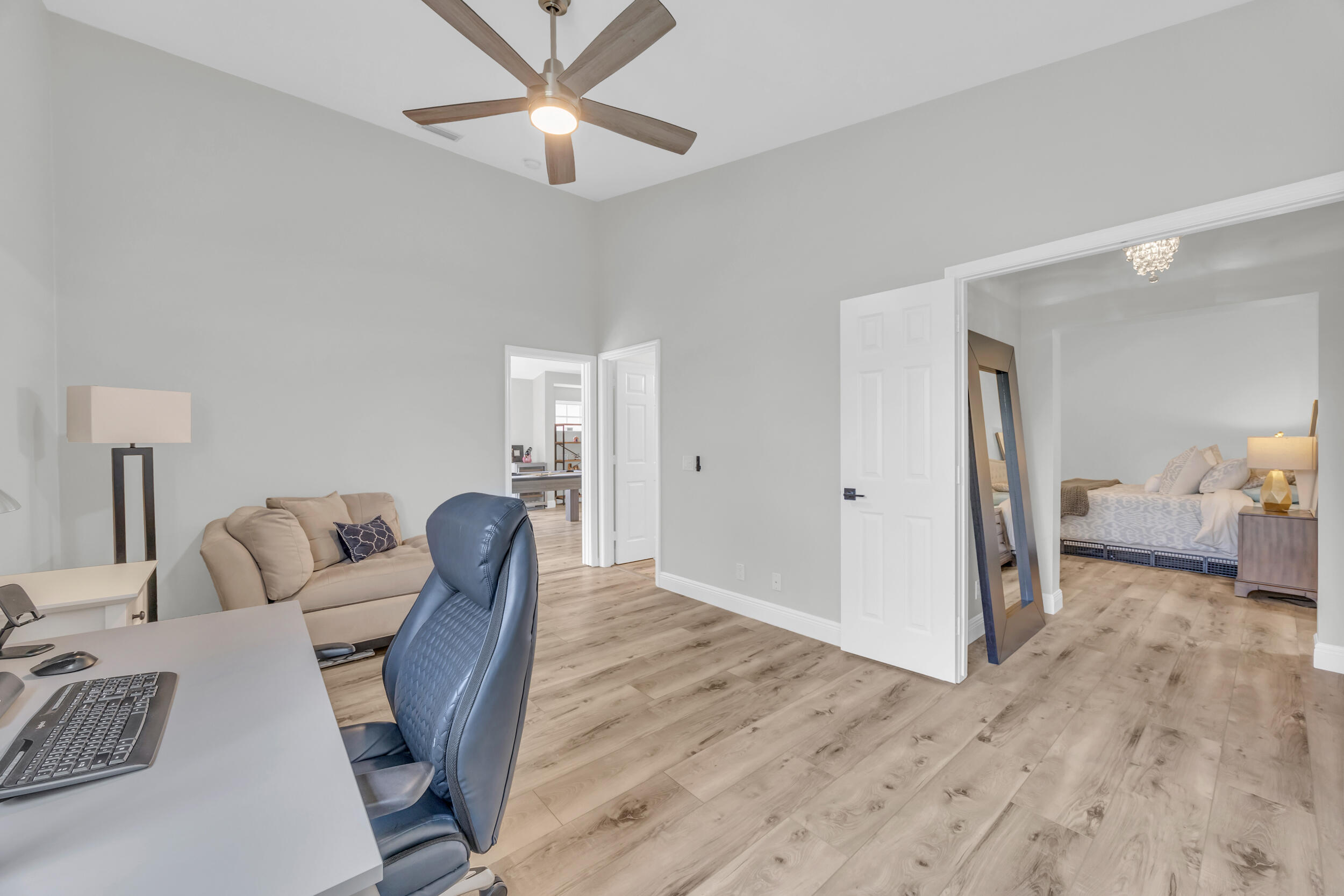 13862 Palm Grove Place