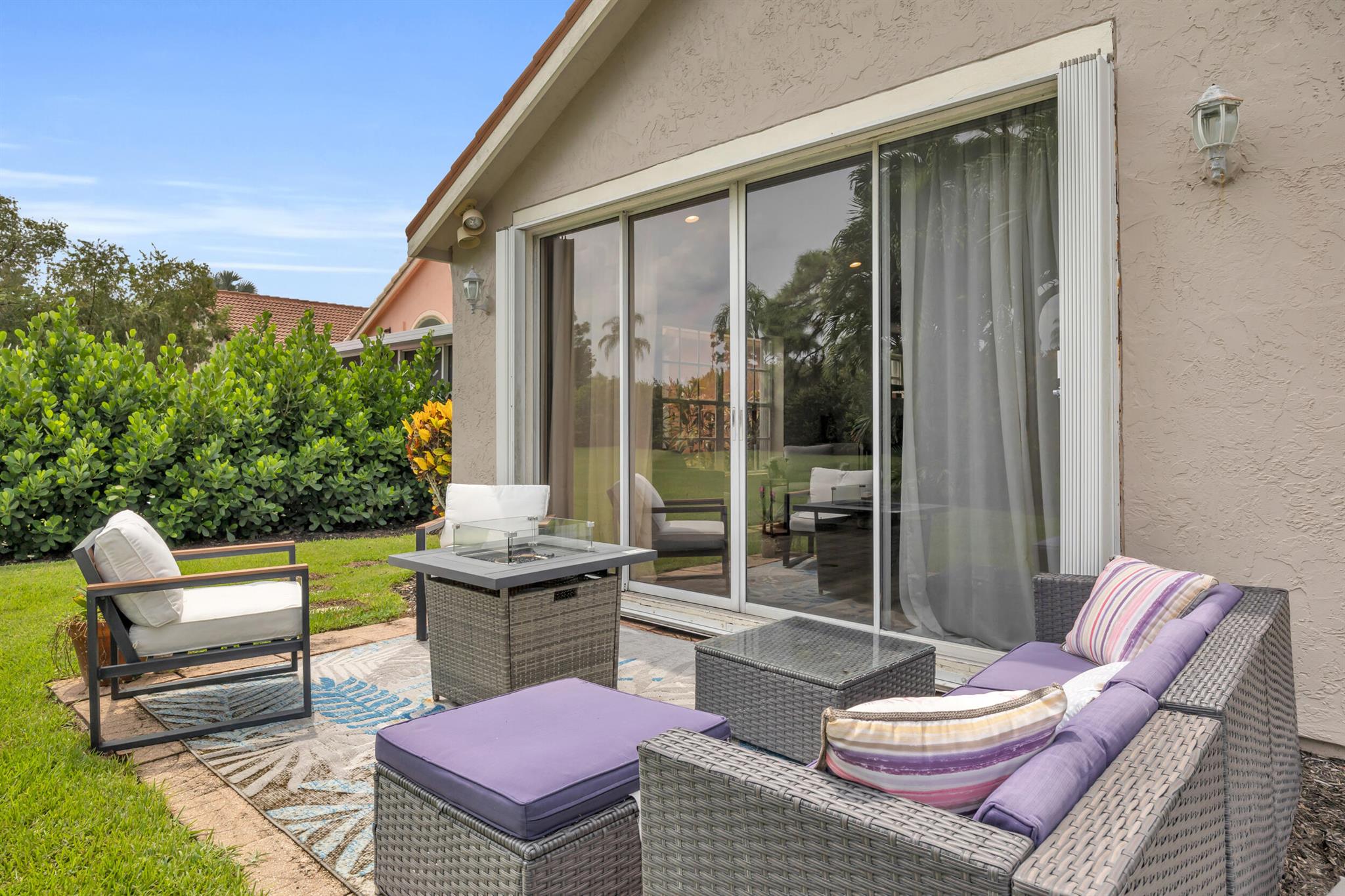 13862 Palm Grove Place