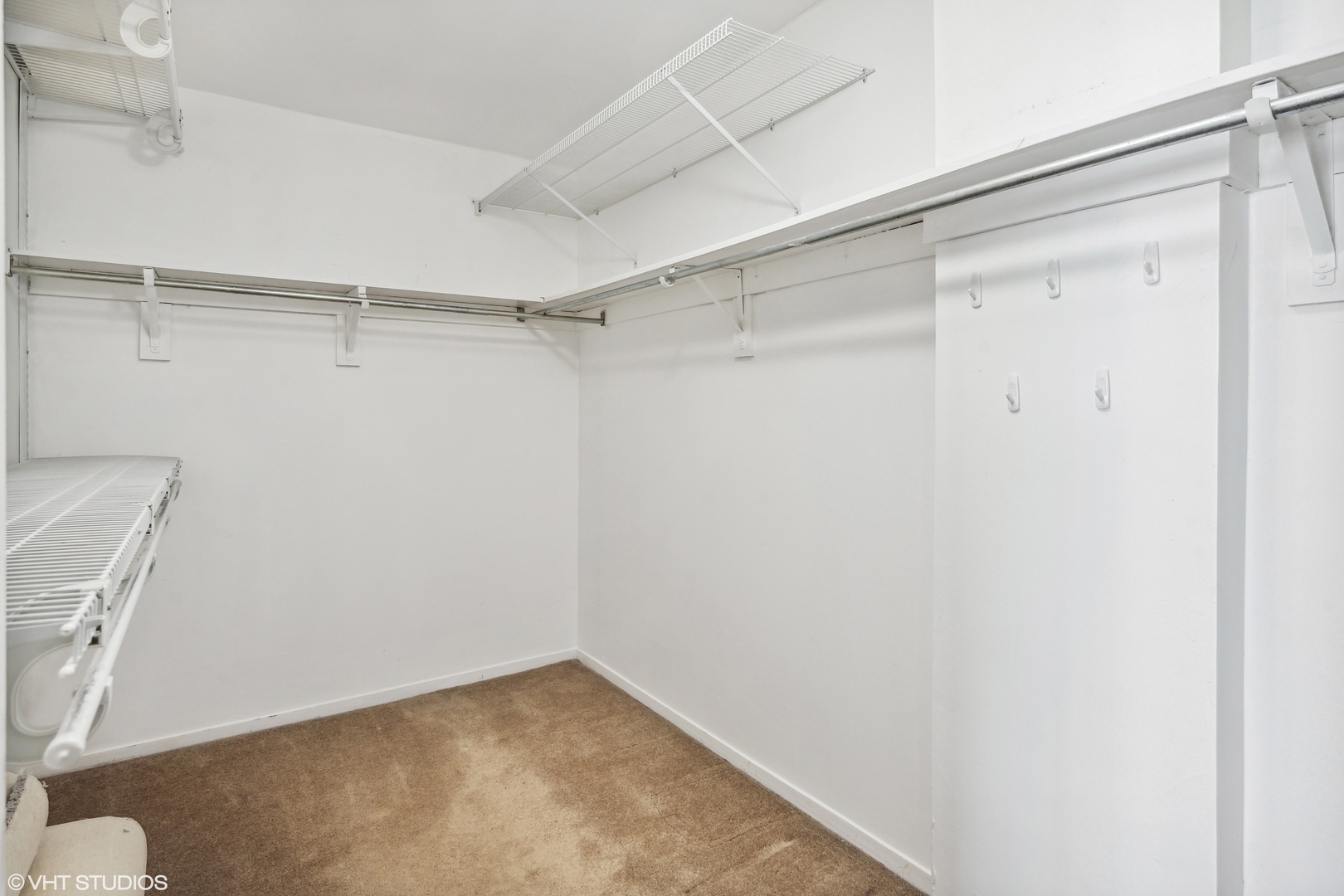 4170 N Marine Drive Unit: 17K